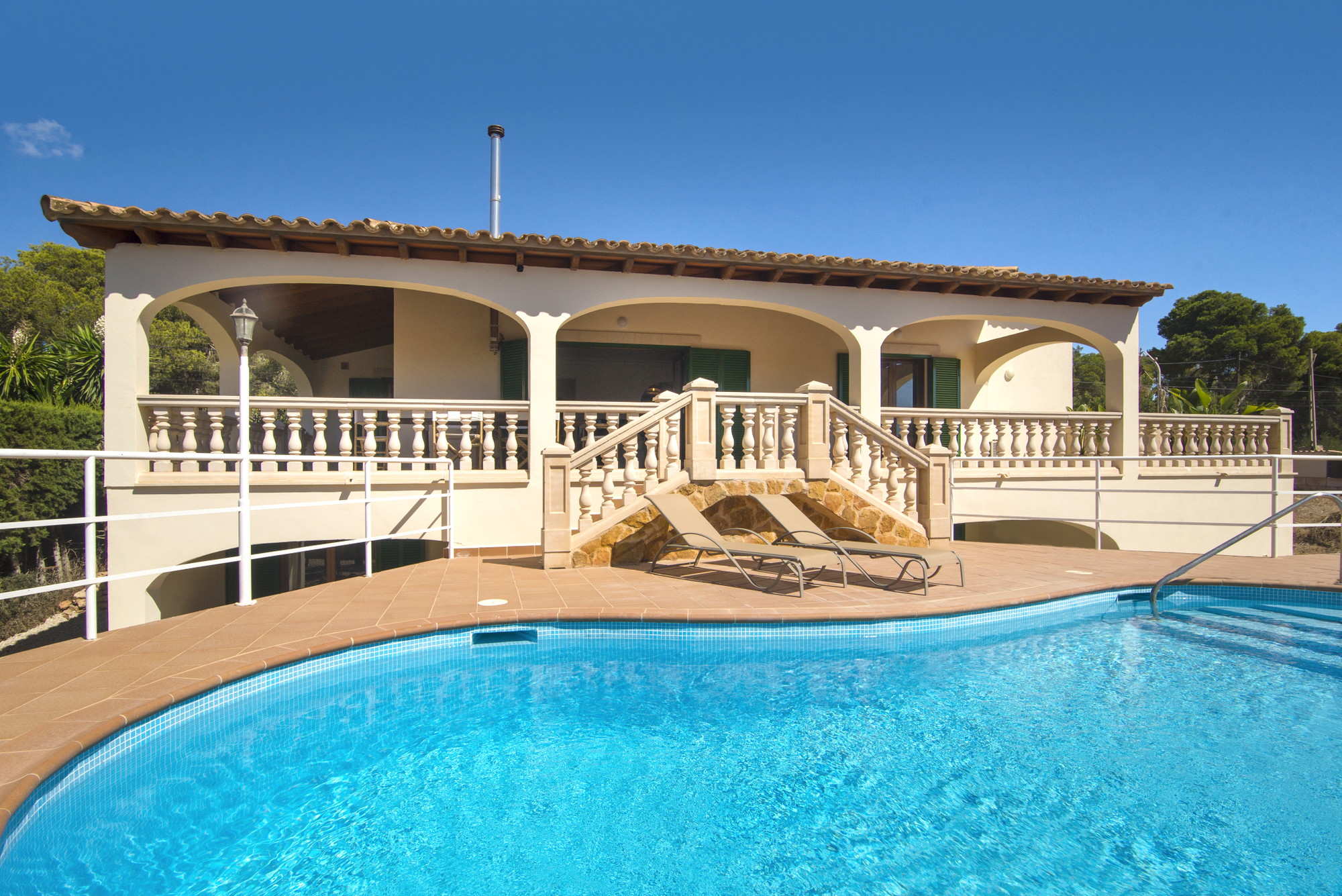 Splendida villa mediterranea a Cala Pi-2