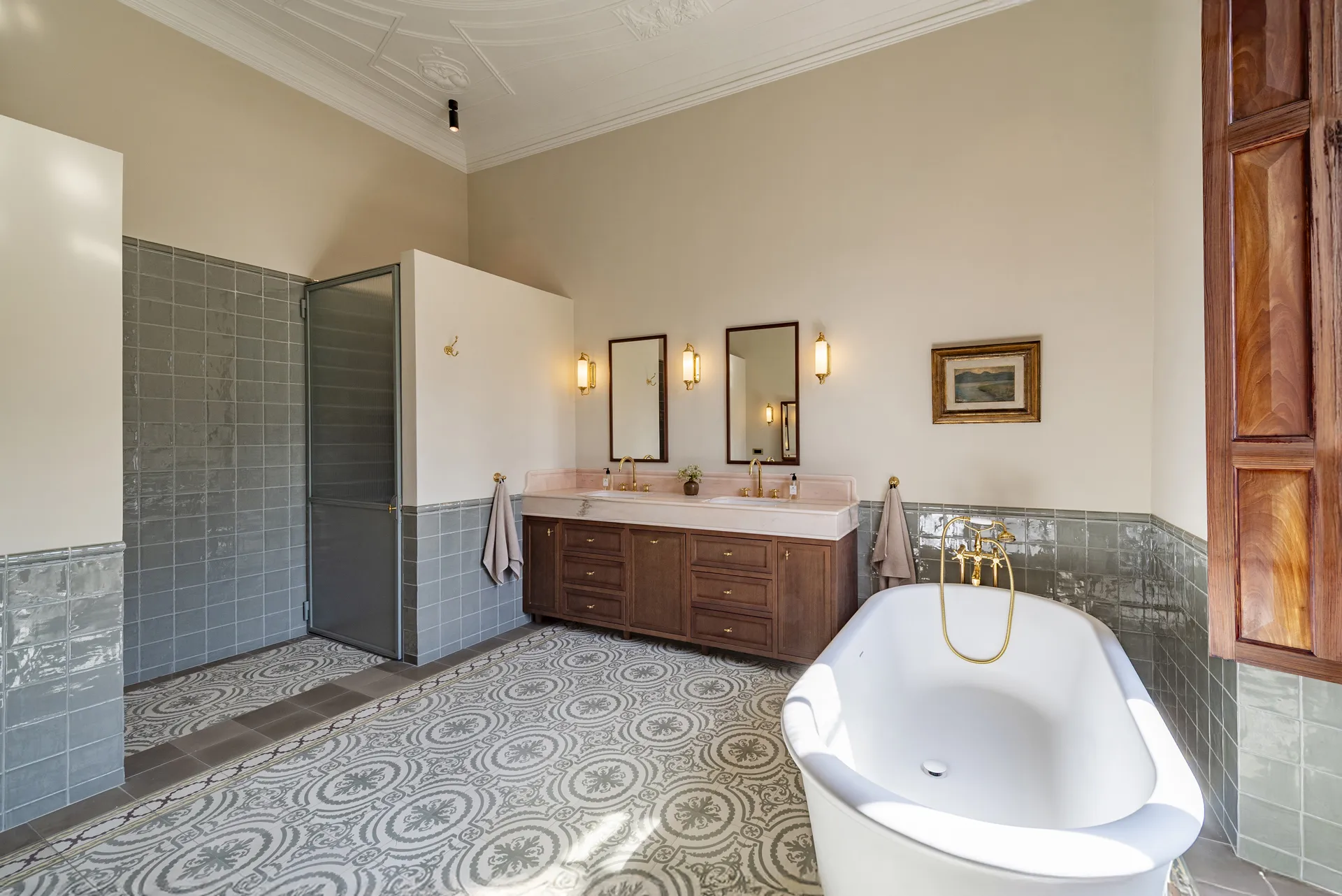 Modernist masterpiece in the heart of Sóller with ETV licence-32