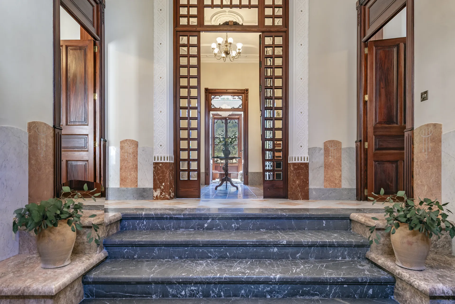 Modernist masterpiece in the heart of Sóller with ETV licence-4