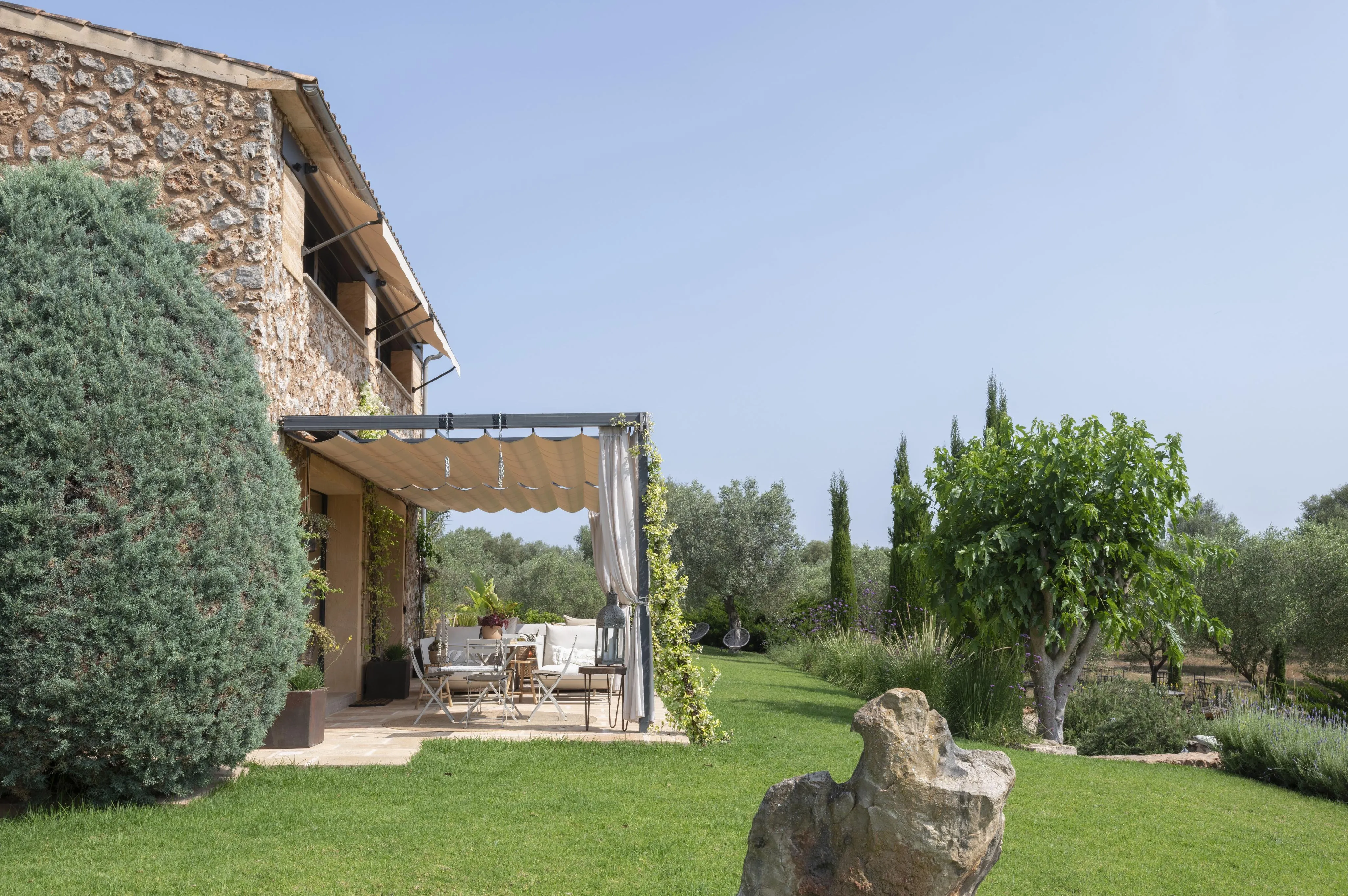 Encantadora finca renovada i completament moblada, amb llicència ETV, llista per entrar a viure i amb piscina-5