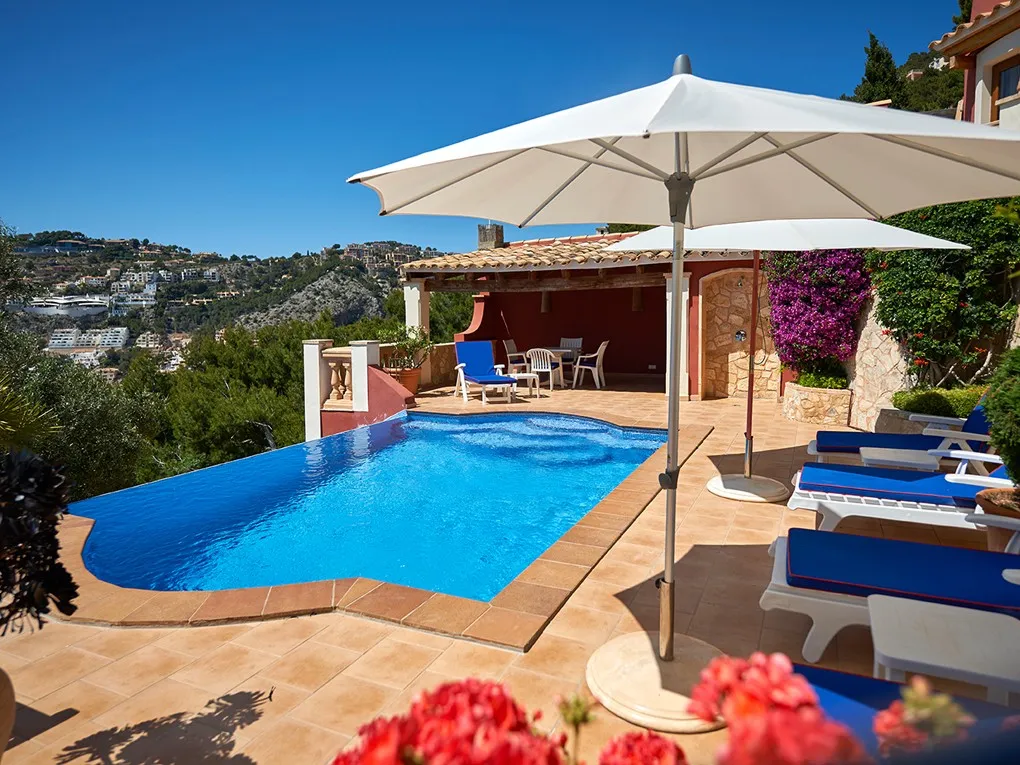 Vivienda vacacional compuesta de dos apartamentos con vistas al mar y licencia de alquiler vacacional-28