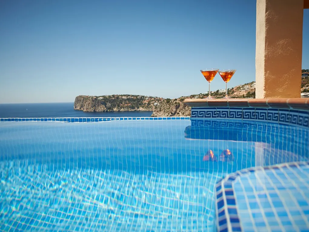 Vivienda vacacional compuesta de dos apartamentos con vistas al mar y licencia de alquiler vacacional-14