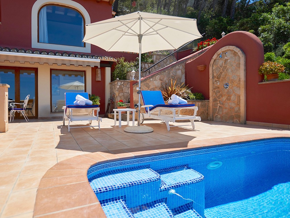 Holiday home consisting of two apartments with sea views and holiday rental licence-16