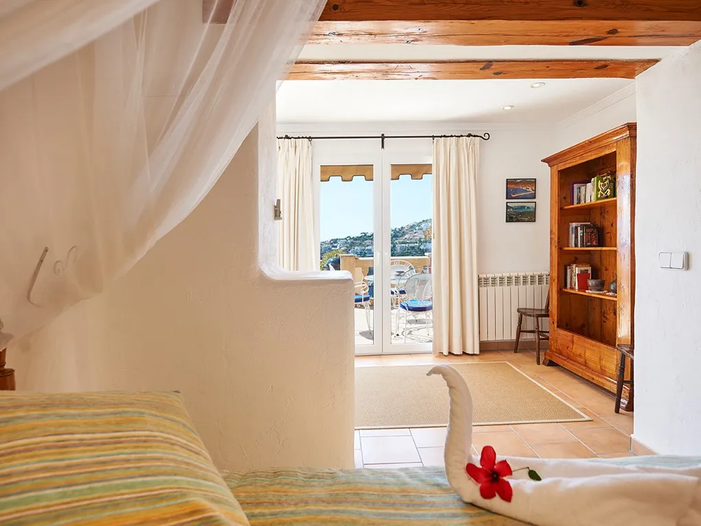 Vivienda vacacional compuesta de dos apartamentos con vistas al mar y licencia de alquiler vacacional-24