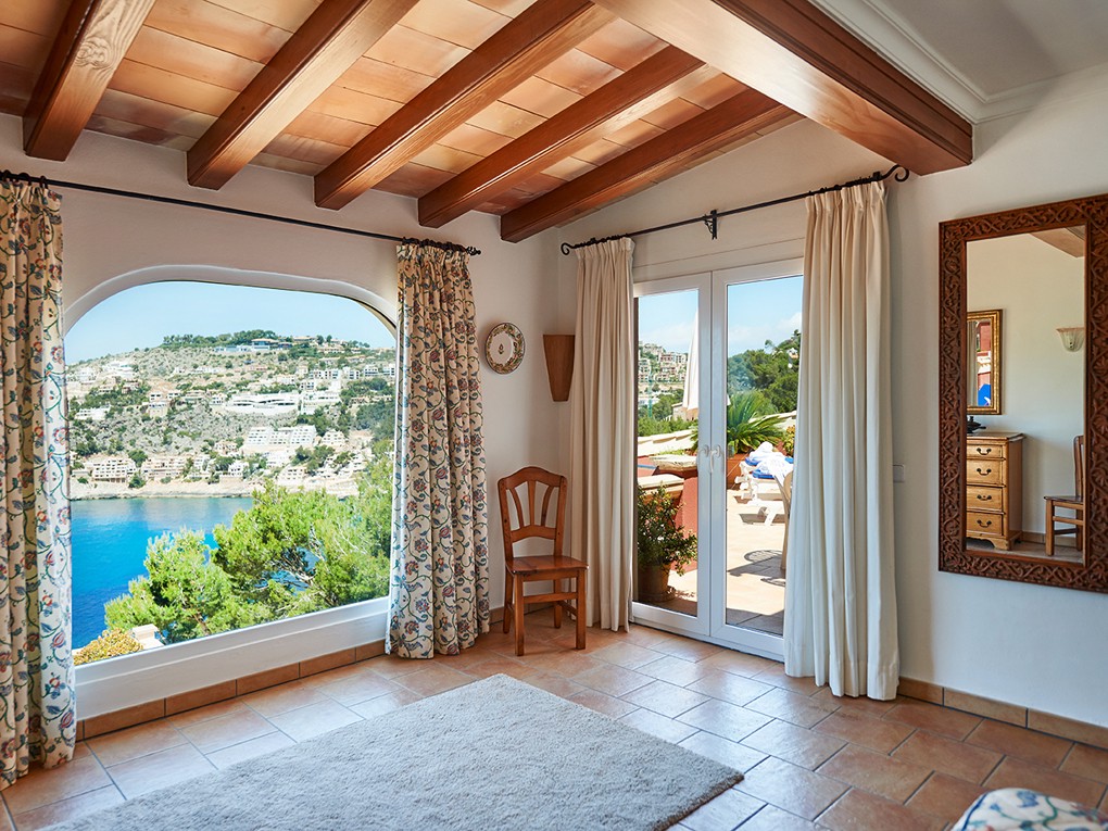 Holiday home consisting of two apartments with sea views and holiday rental licence-5