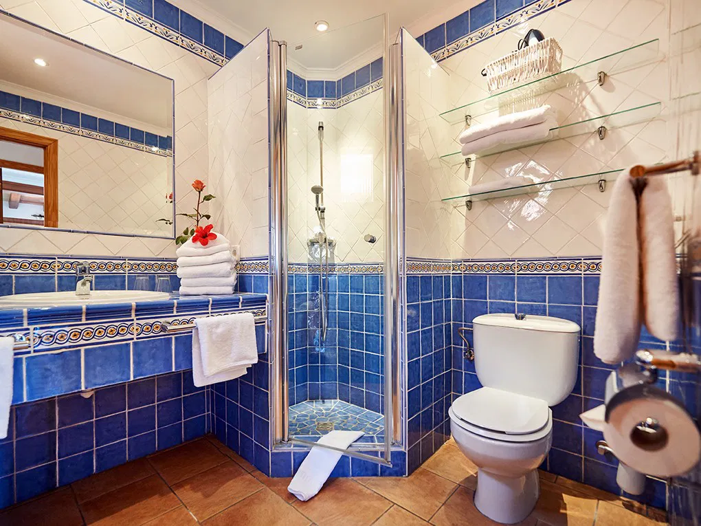 Holiday home consisting of two apartments with sea views and holiday rental licence-14
