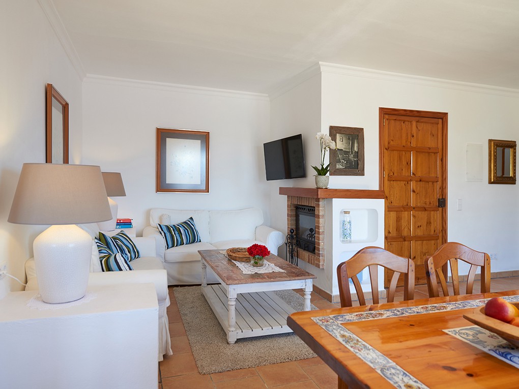 Holiday home consisting of two apartments with sea views and holiday rental licence-7