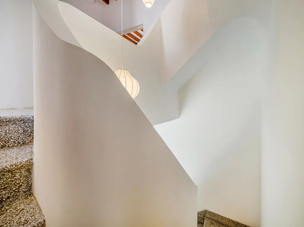 Volledig gerenoveerd dorpshuis met binnenplaats en privézwembad-17