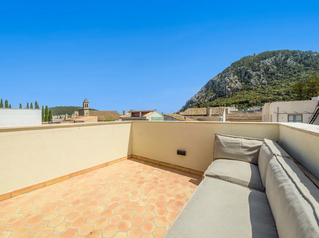 Volledig gerenoveerd dorpshuis met binnenplaats en privézwembad-25