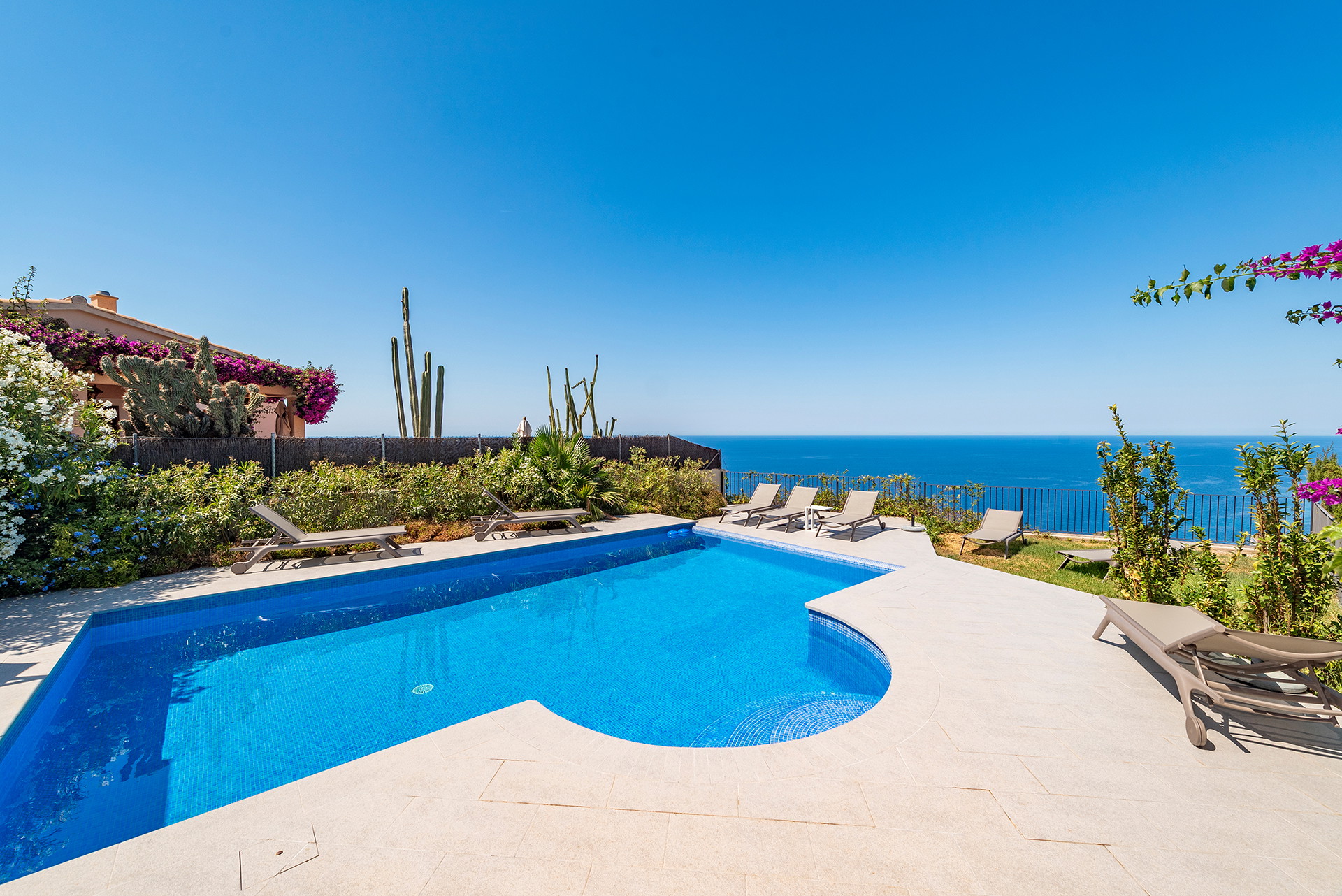 Villa Marimuntana in Banyalbufar – Exclusive 11-Month Rental-23