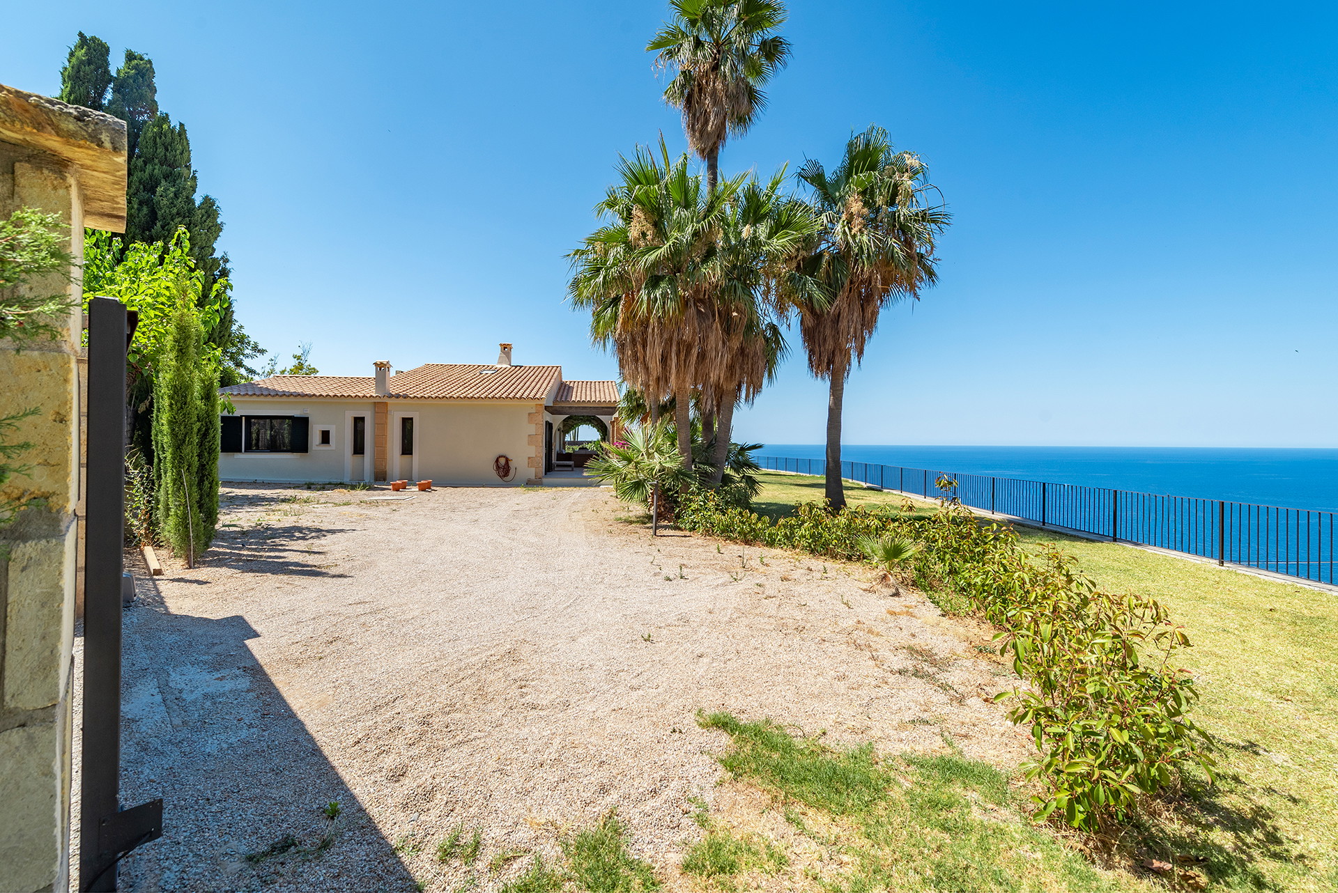 Villa Marimuntana in Banyalbufar – Exclusive 11-Month Rental-27