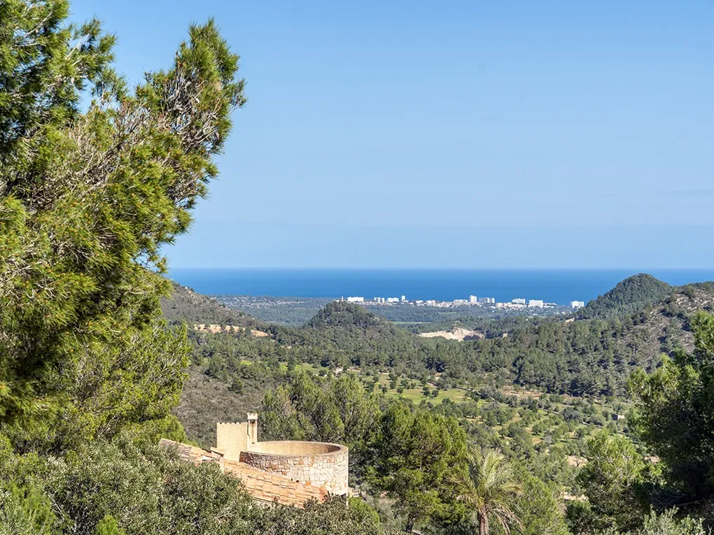 Finca amb espectacular vista al mar en naturalesa única al peu del Castell de Santueri-22