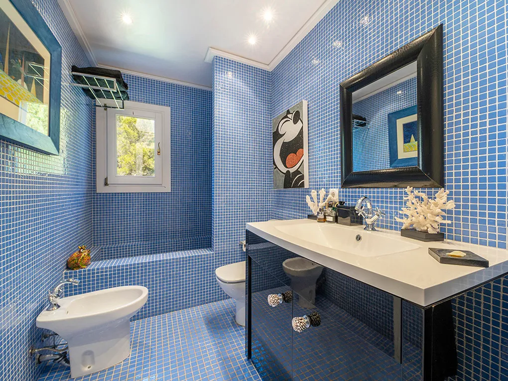 Eksklusiv ejendom med fantastisk havudsigt-12