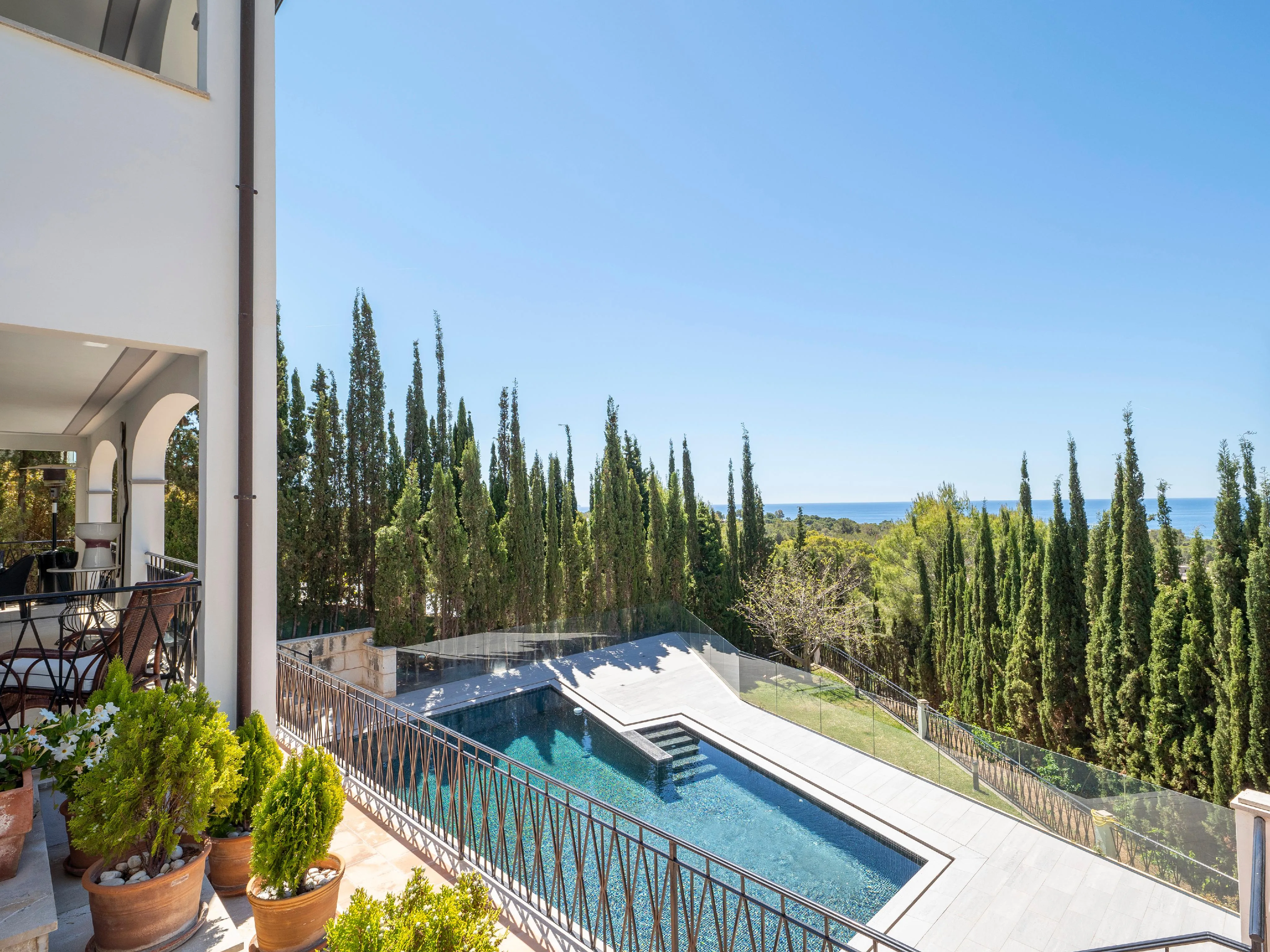 Eksklusiv ejendom med fantastisk havudsigt-19