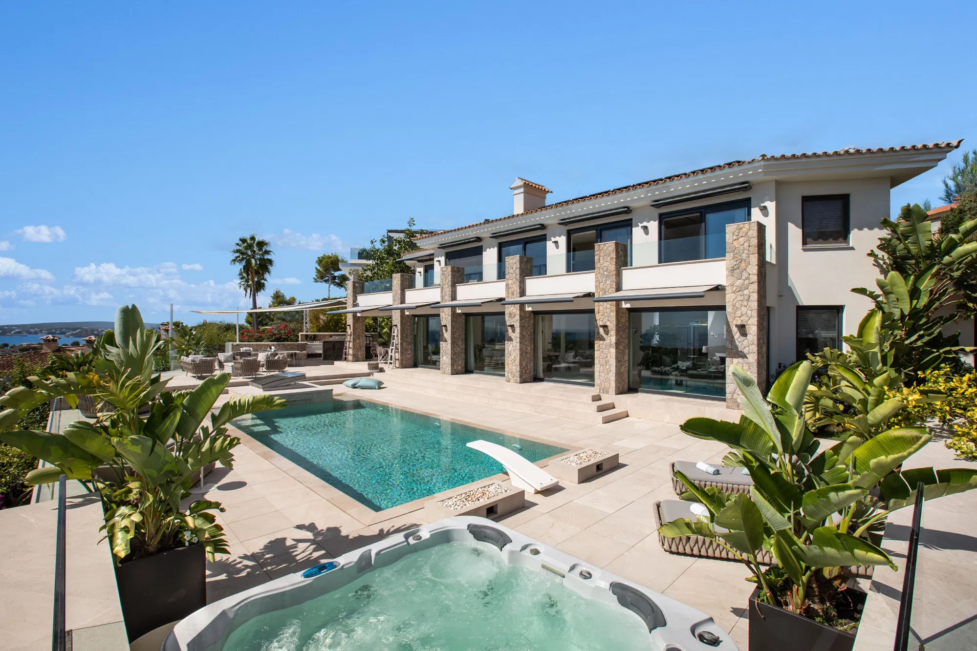 Villa con fantastica vista sul mare in posizione privilegiata a Bendinat-1