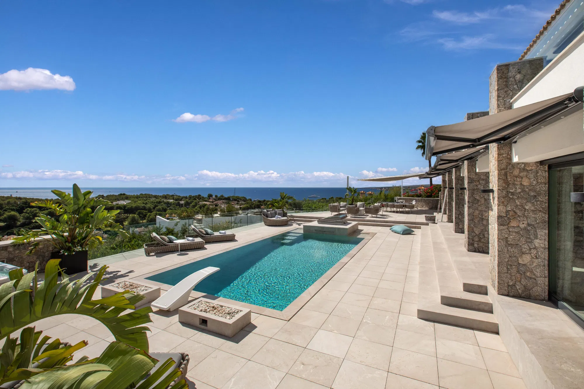 Villa con fantastica vista sul mare in posizione privilegiata a Bendinat-2