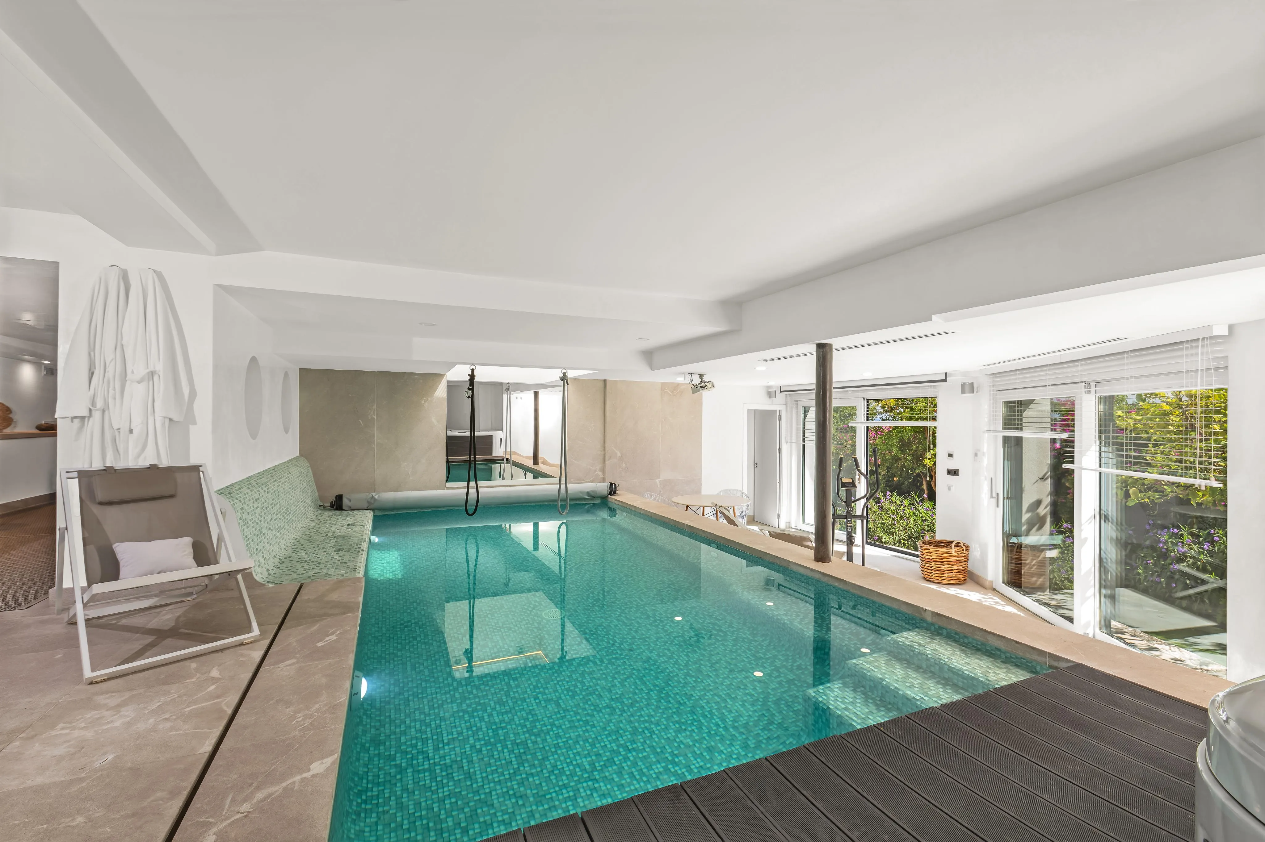 Villa with fantastic sea view in top location in Bendinat-17