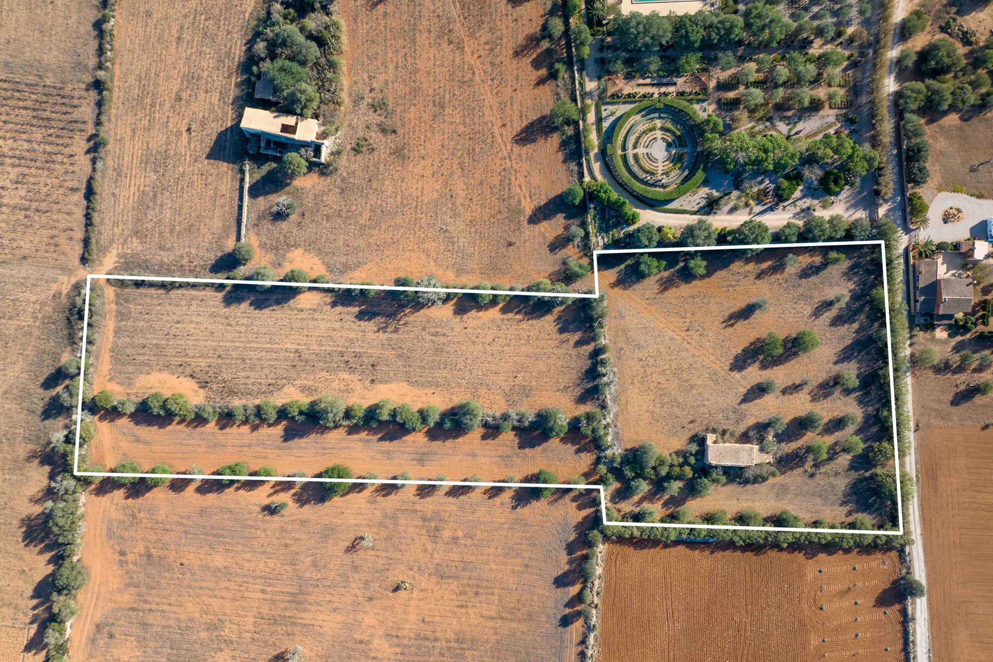 Parcel·la per a construcció amb sol·licitud de llicència d'urbanisme i un atractiu projecte de desenvolupament-2