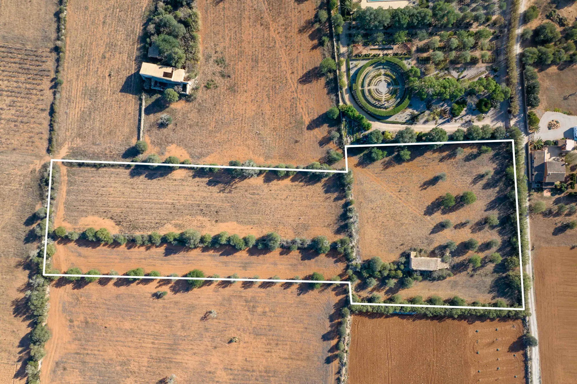 Parcel·la per a construcció amb sol·licitud de llicència d'urbanisme i un atractiu projecte de desenvolupament-2