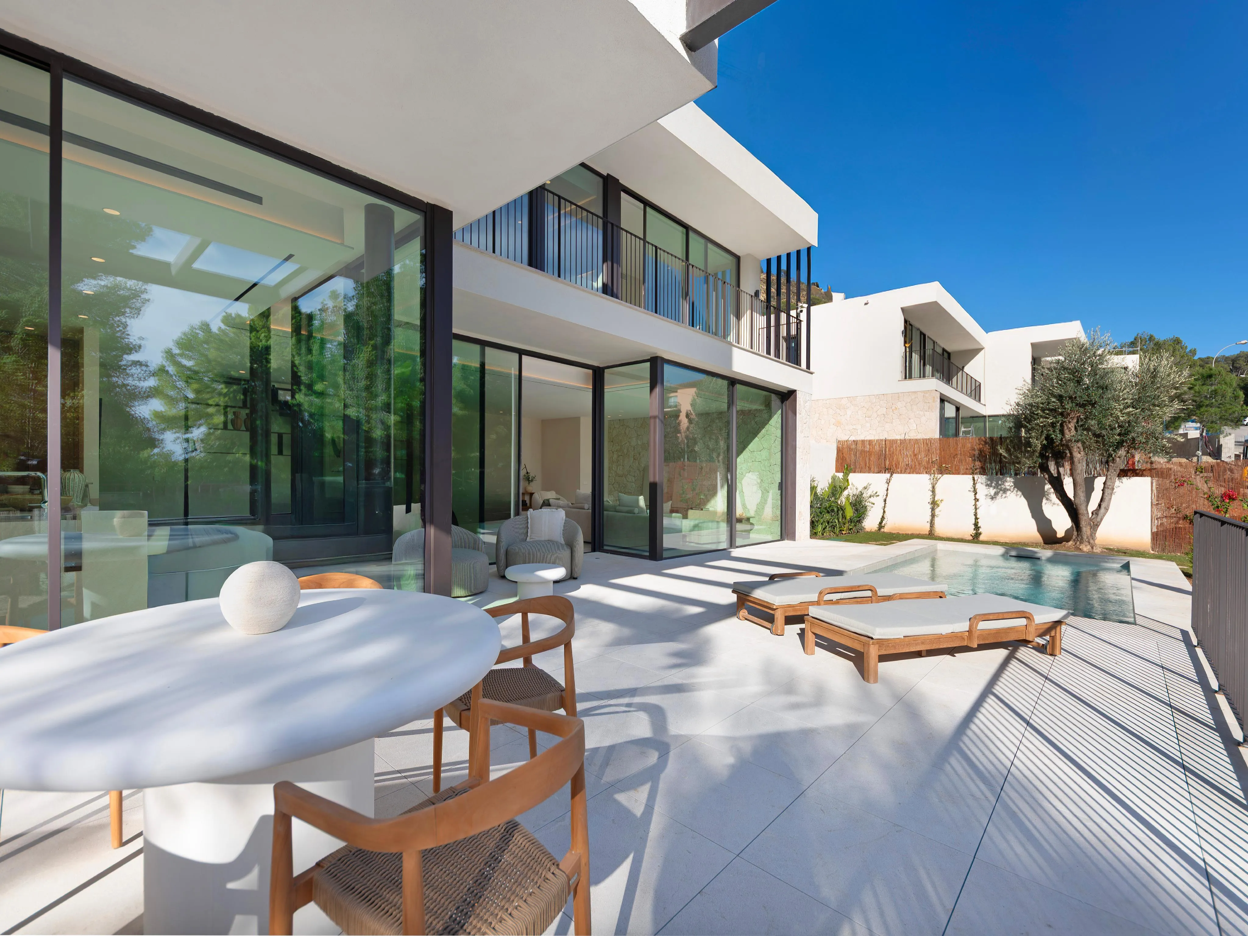 Bonavida: Villa di nuova costruzione in posizione tranquilla con piscina privata e giardino-2