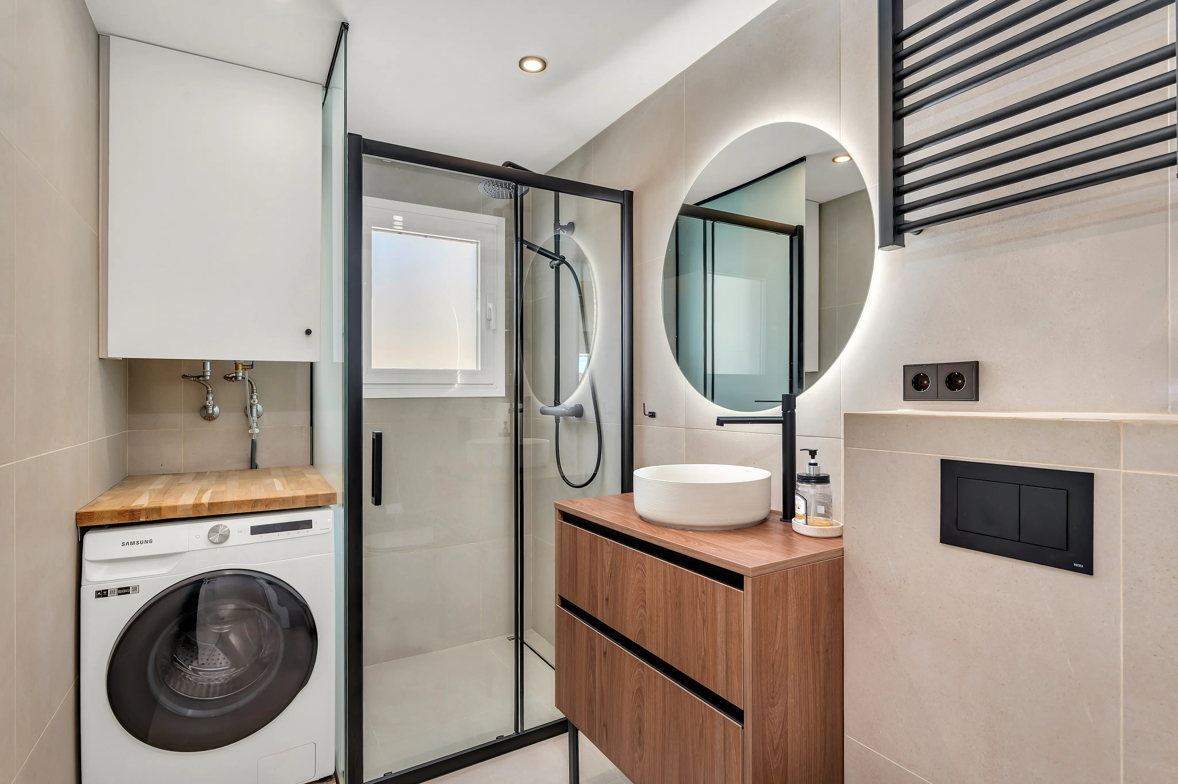 Stilfullt renoverad lägenhet nära hamnen i Cala Nova-11