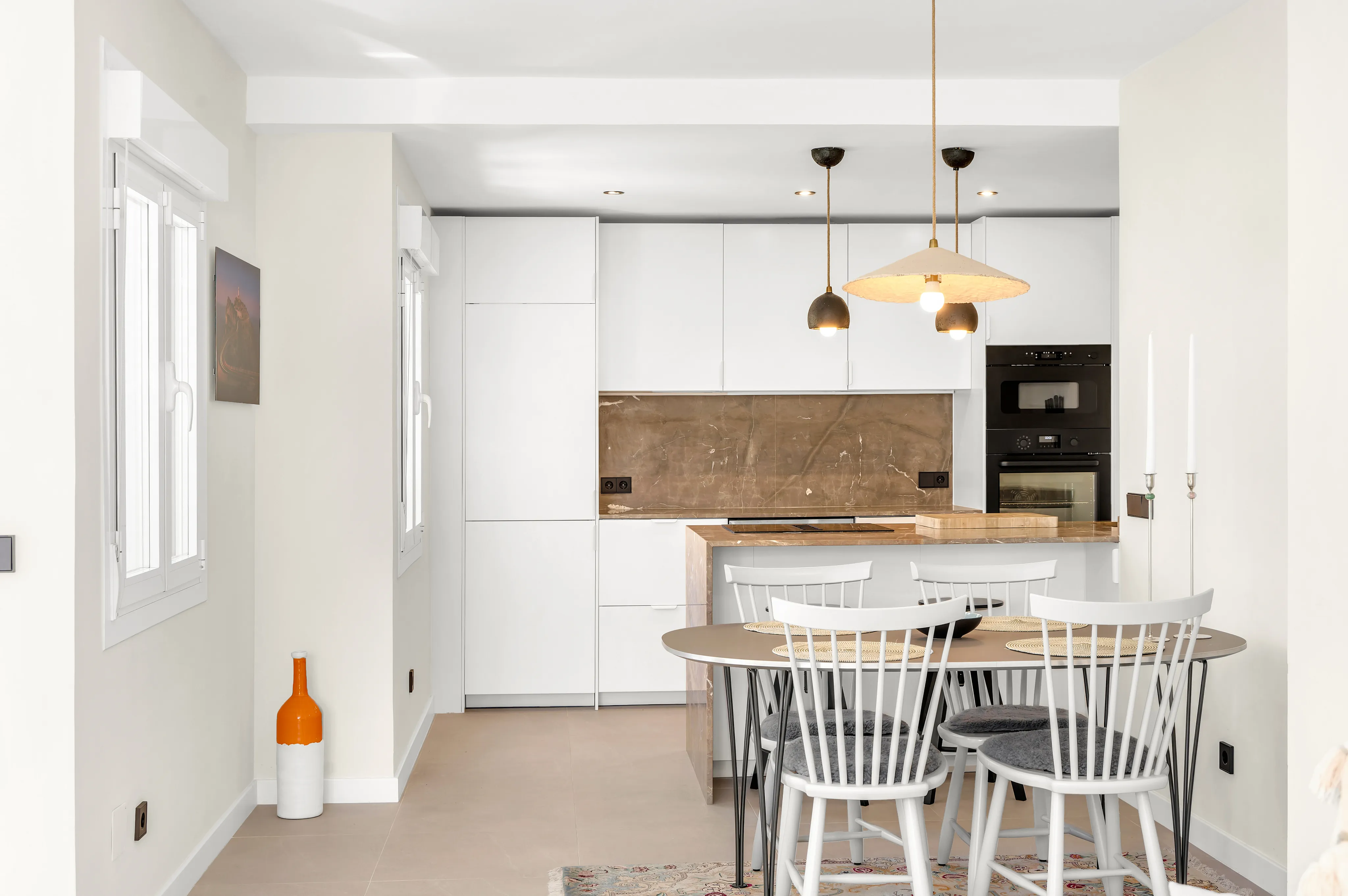 Stilfullt renoverad lägenhet nära hamnen i Cala Nova-6