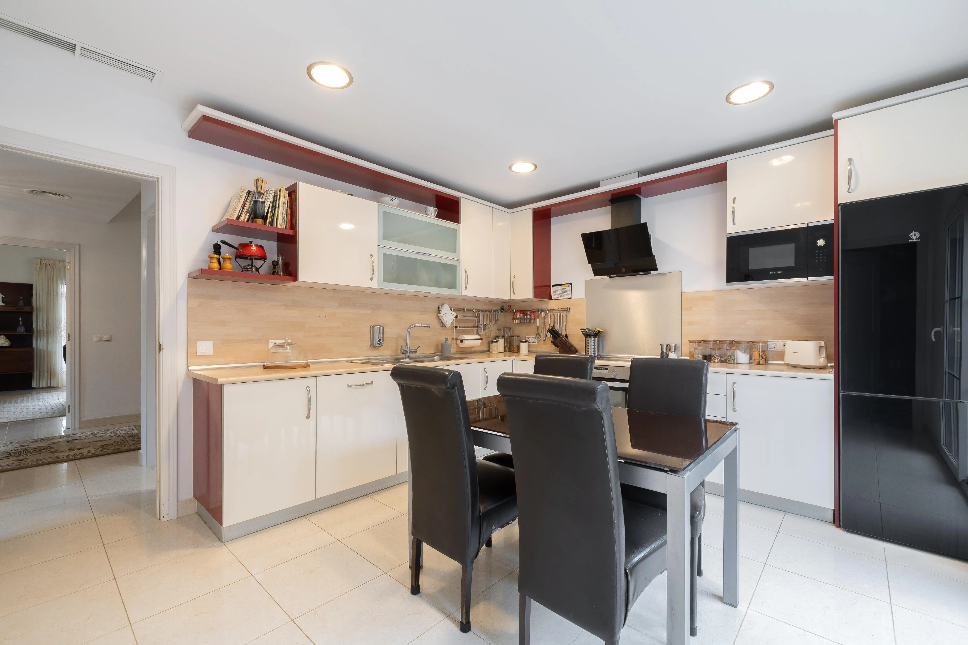 Mediterranean semi-detached villa with pool in Puig de Ros-8