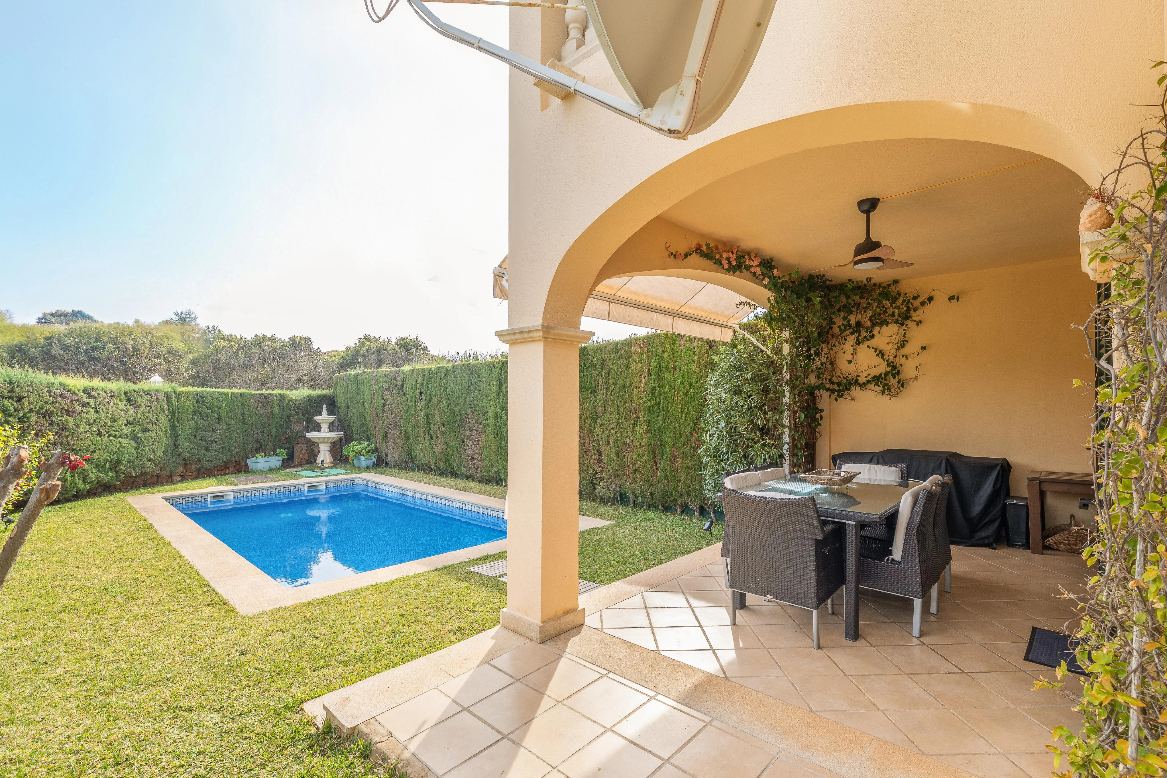 Mediterranean semi-detached villa with pool in Puig de Ros-1