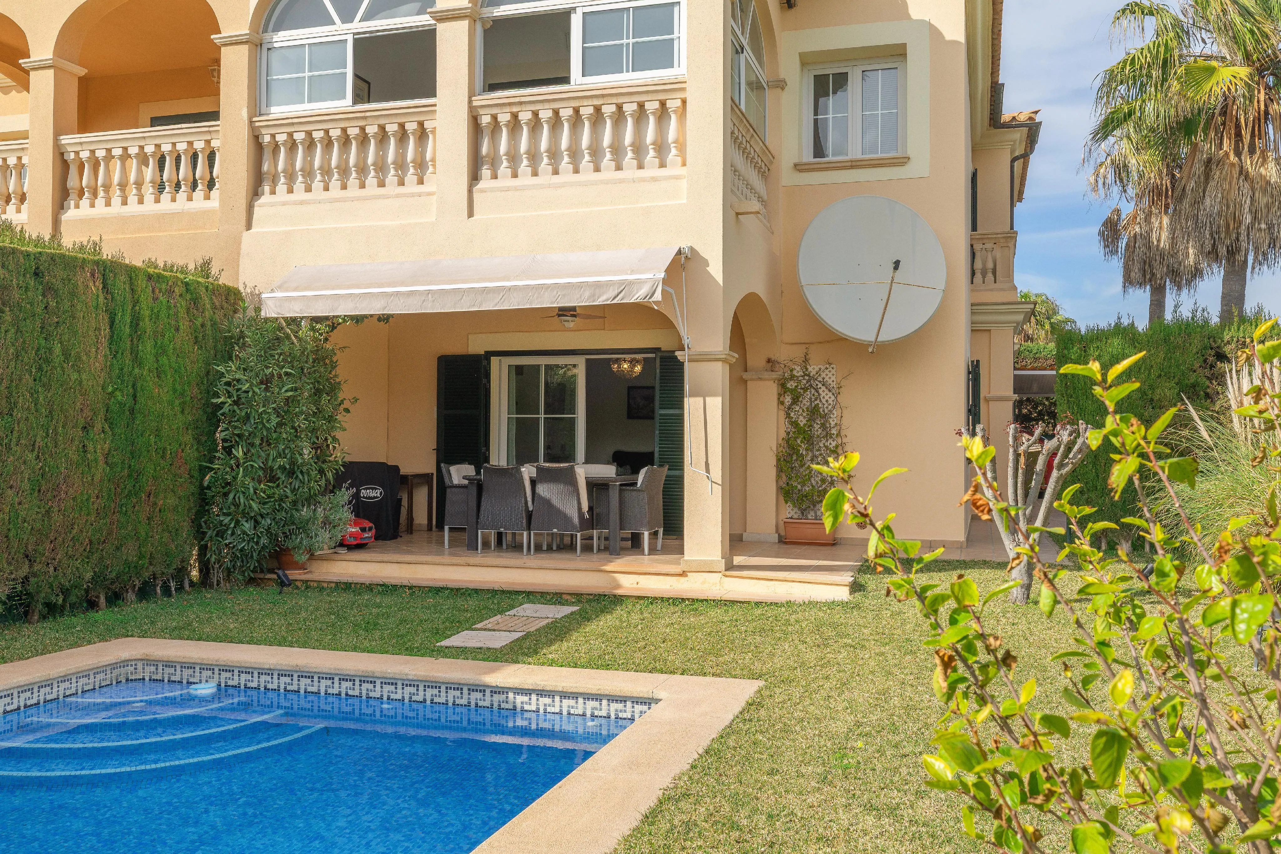 Pareado mediterráneo con piscina en Puig de Ros-17