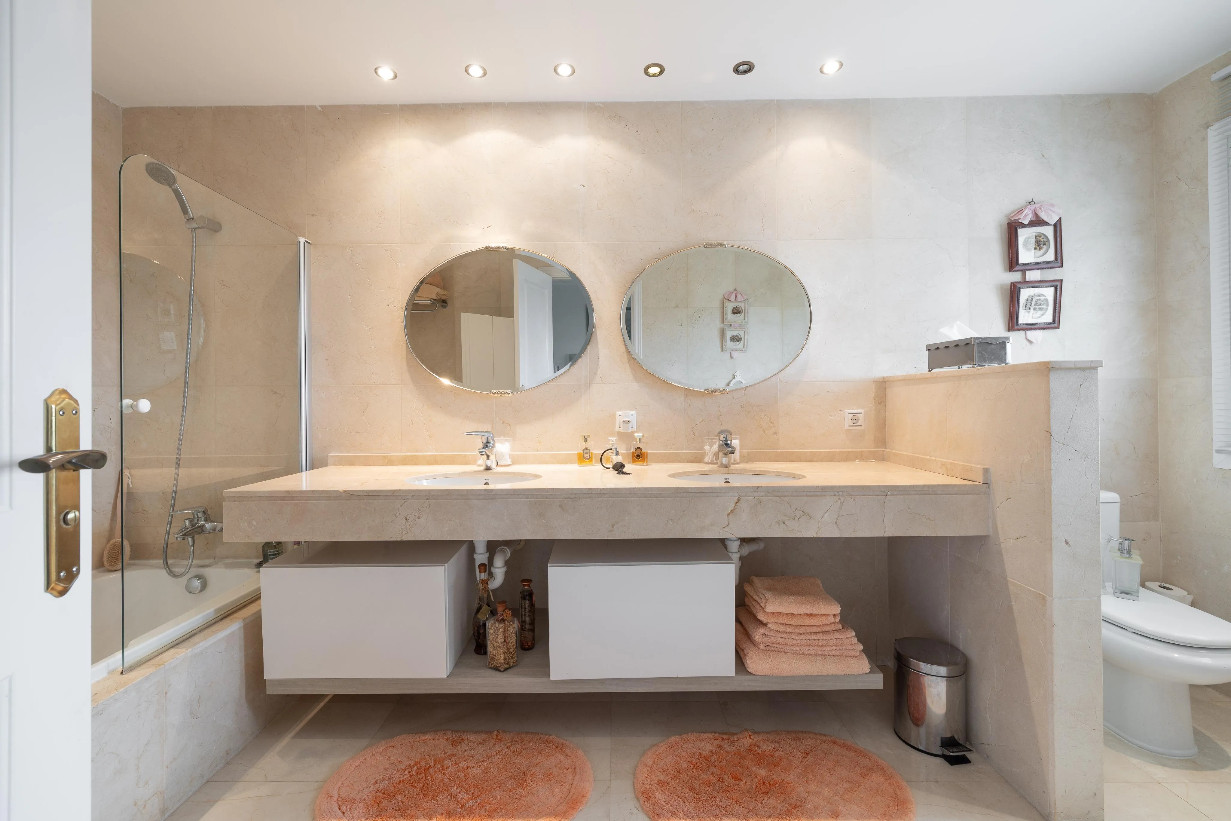 Mediterrane Doppelhaushälfte mit Pool in Puig de Ros-10