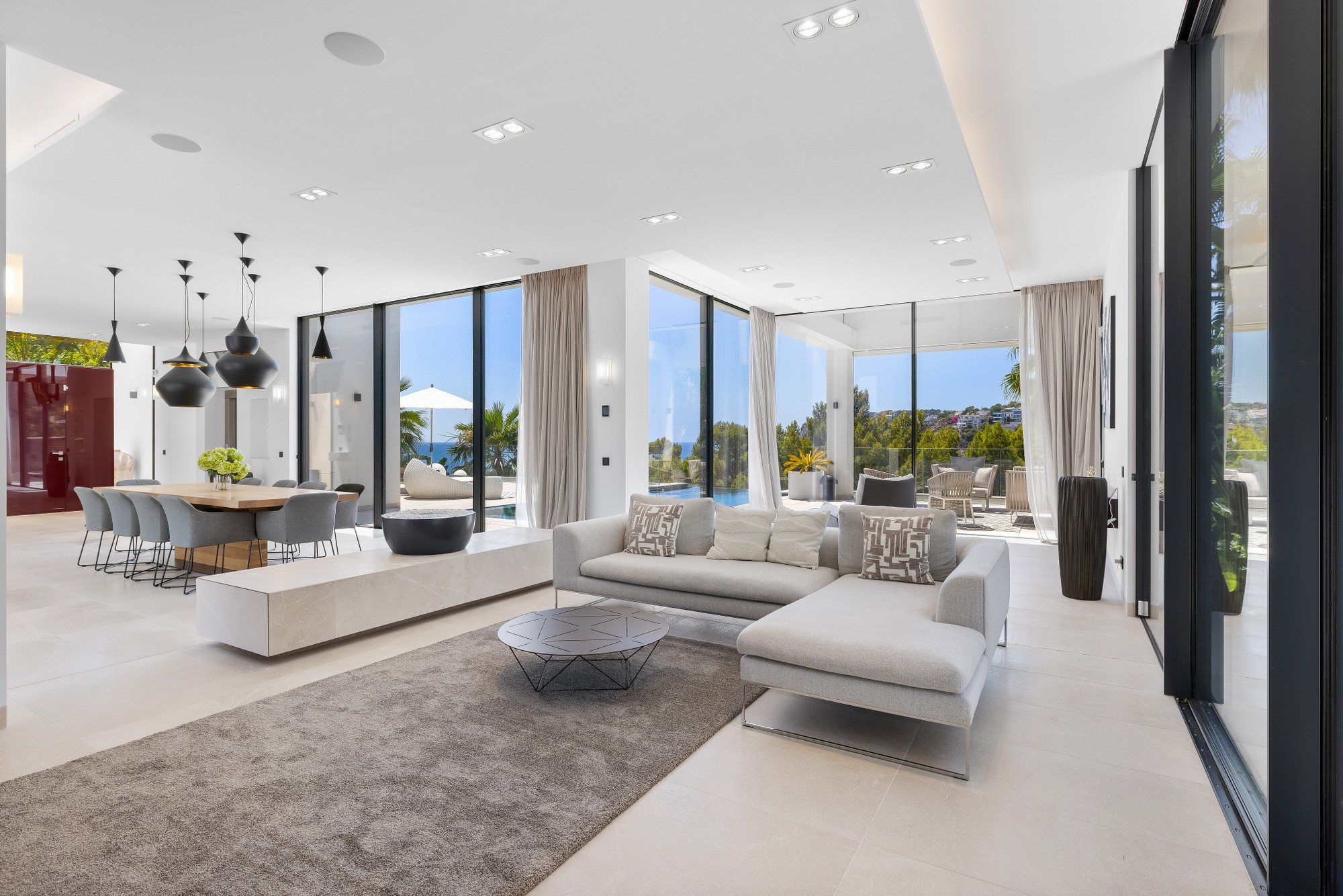 Villa di lusso in seconda linea di mare con piscina a sfioro e vista spettacolare sul mare-3