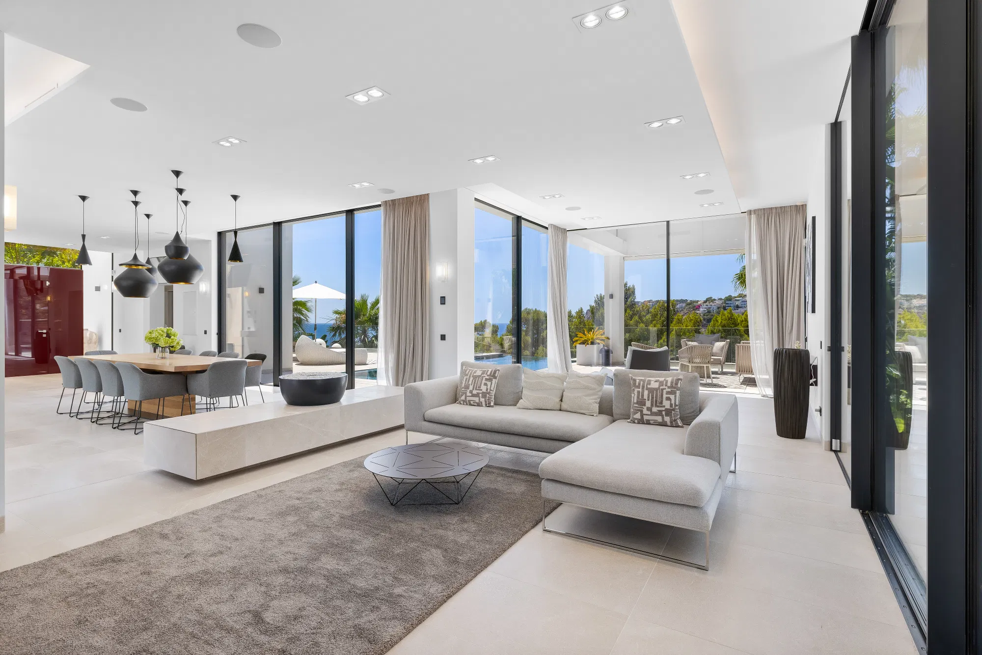 Villa di lusso in seconda linea di mare con piscina a sfioro e vista spettacolare sul mare-3