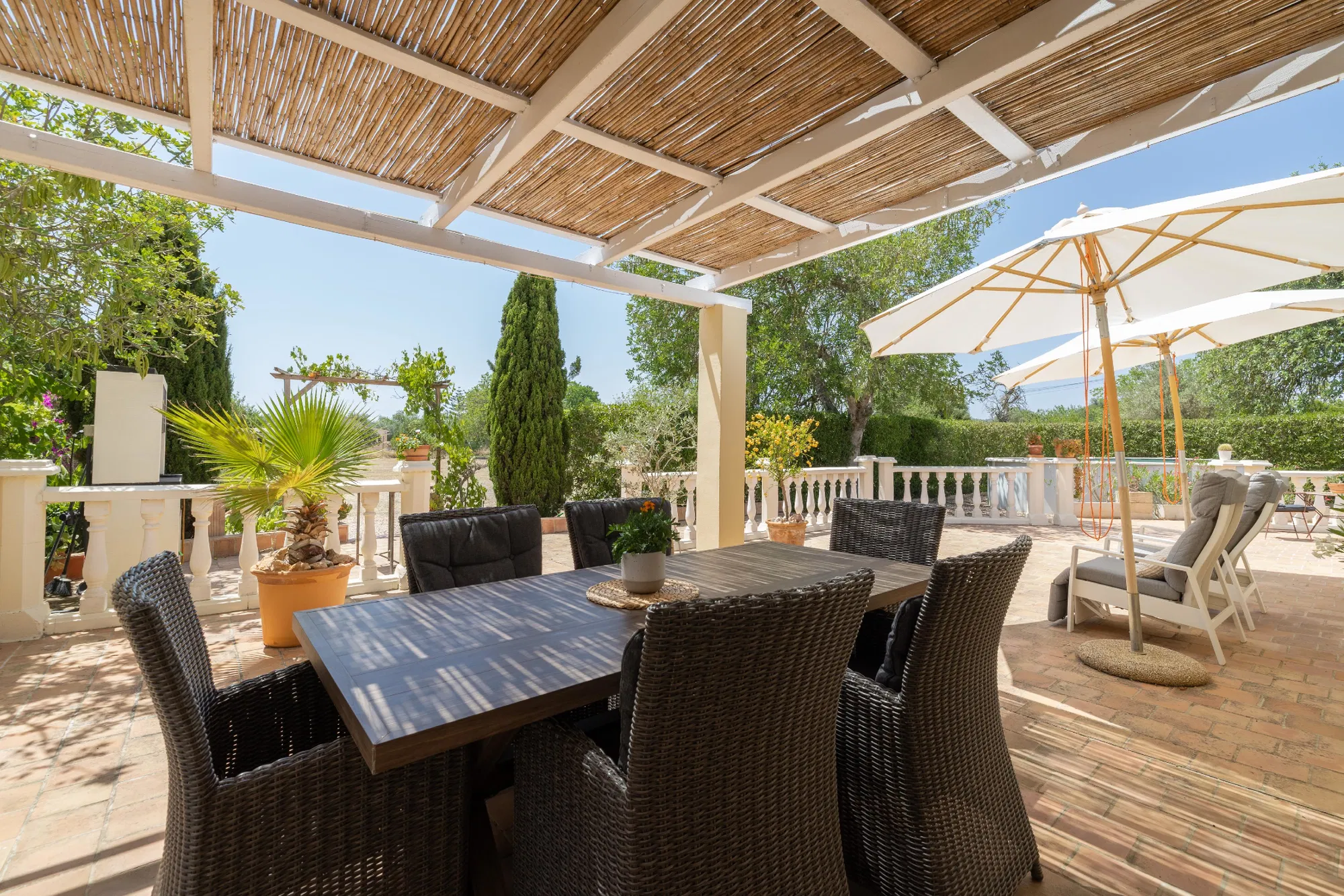 Una casa de pagès renovada amb vistes impressionants-15