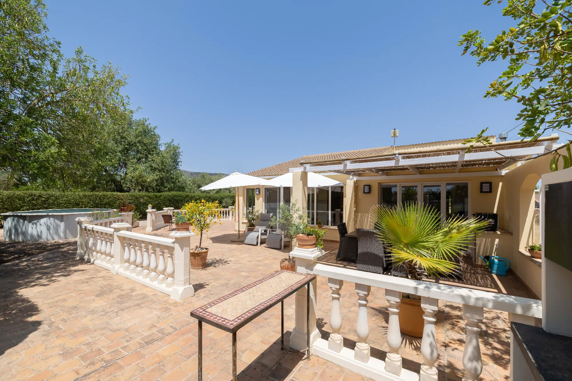 Una casa de pagès renovada amb vistes impressionants-14