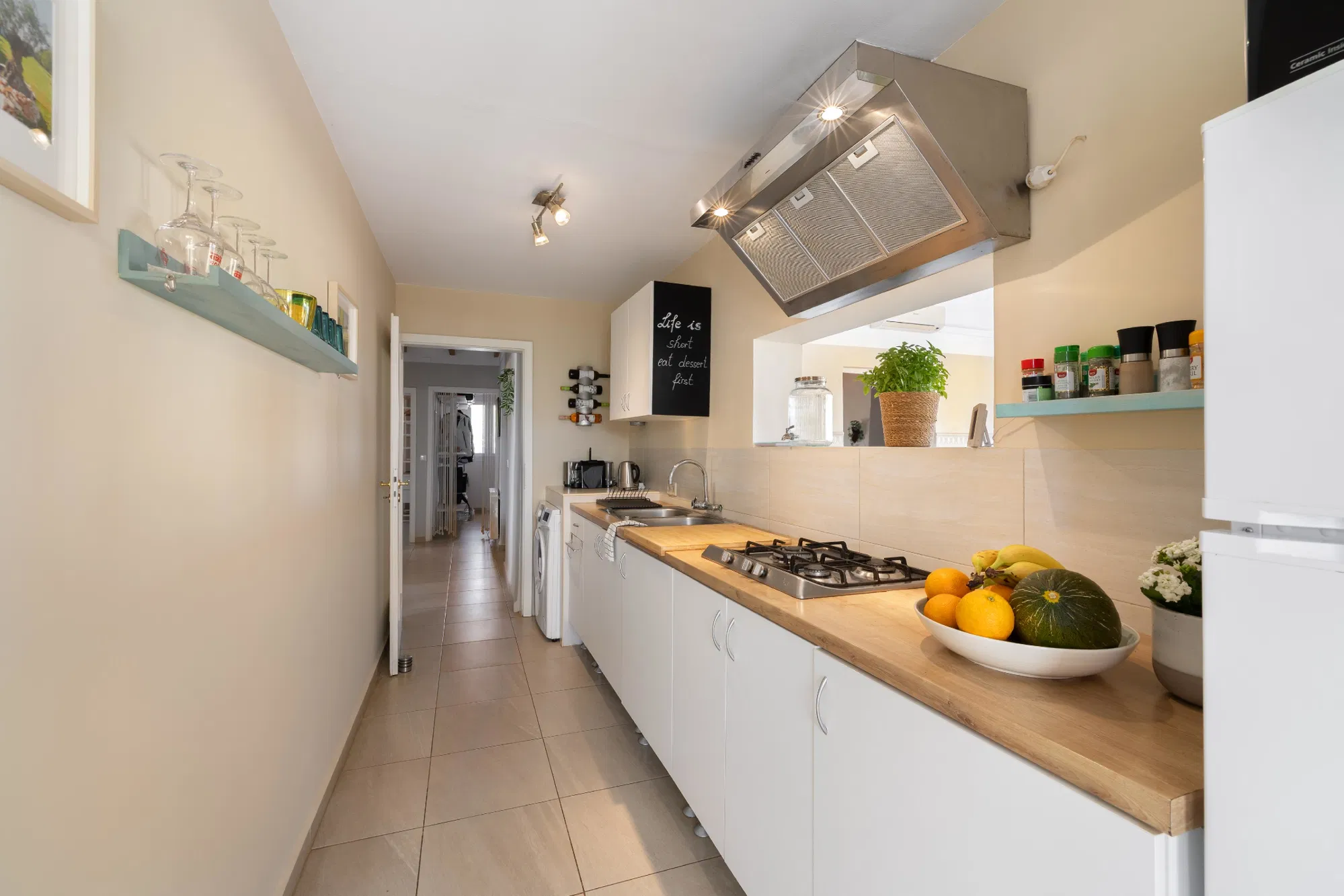 Una casa de pagès renovada amb vistes impressionants-4