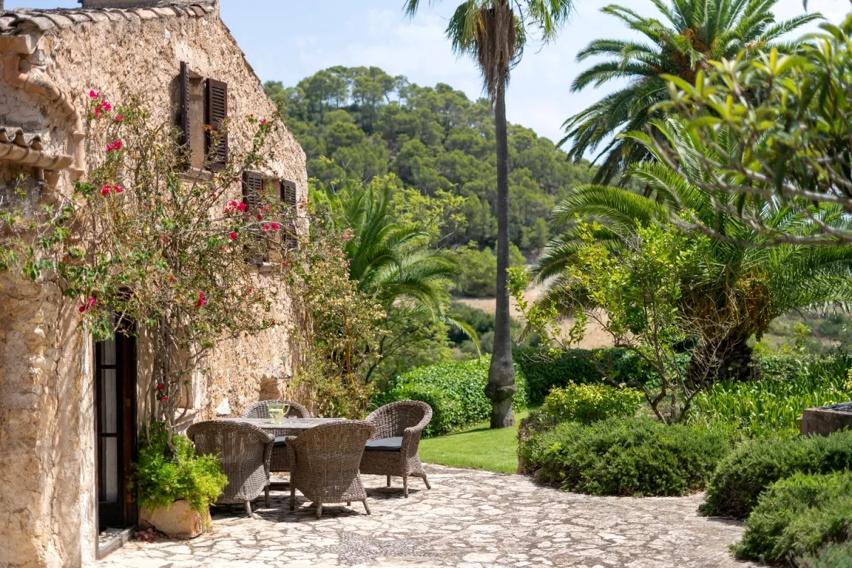 Propriété authentique avec maison d'hôtes et vue sur la mer-8