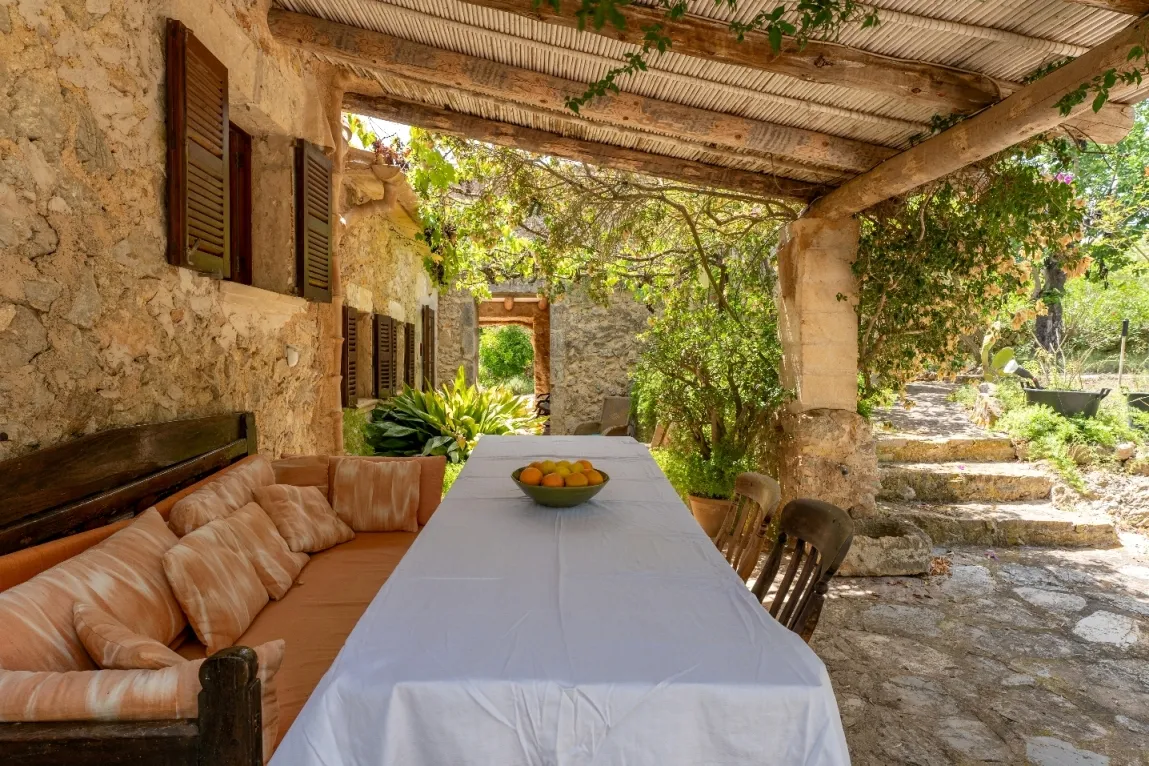 Propriété authentique avec maison d'hôtes et vue sur la mer-15