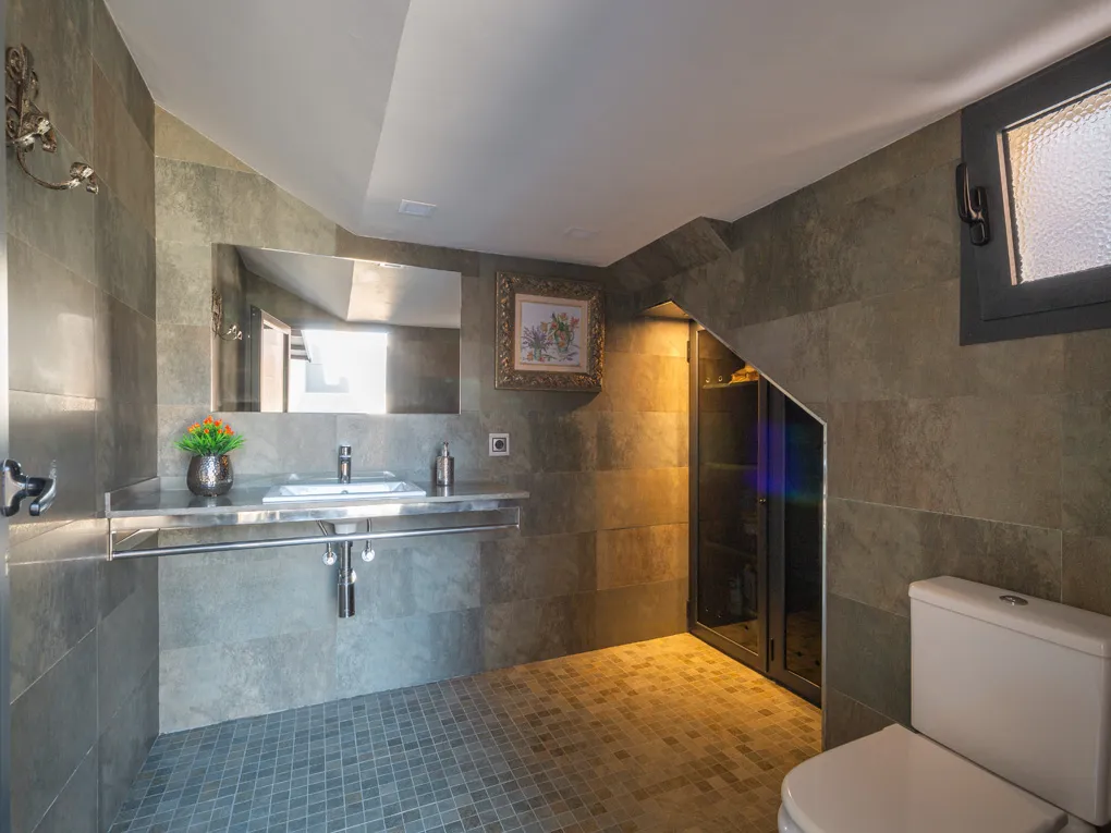 Mooie villa met zwembad vlakbij het strand-10