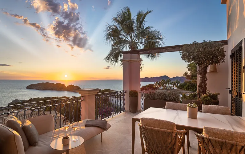 Premium takvåning med hisnande havsutsikt i Nova Santa Ponsa