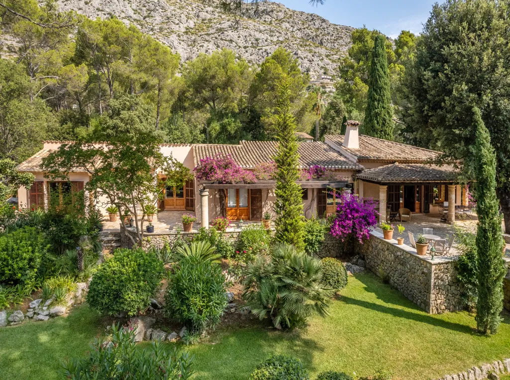Enchanting, highly private home just outside Pollensa with ETV licence-13