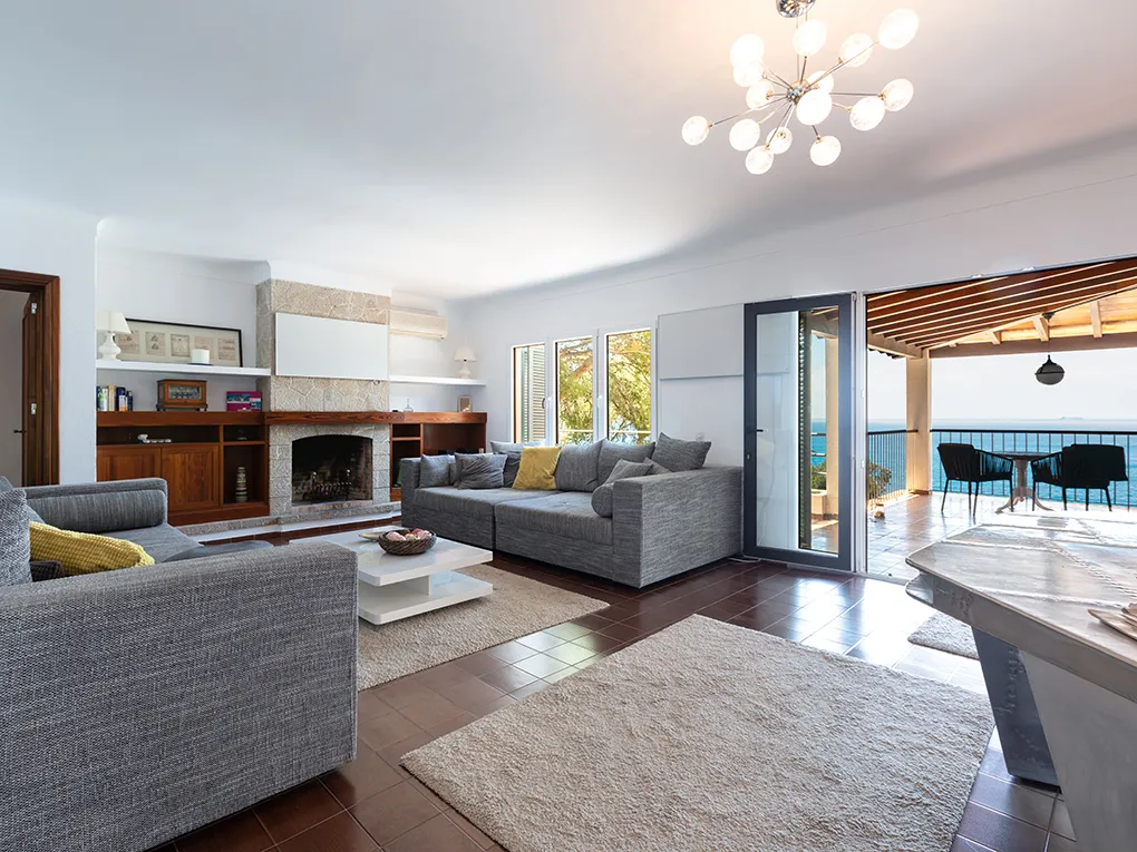 Huis op een uniek perceel met toegang tot de zee-4