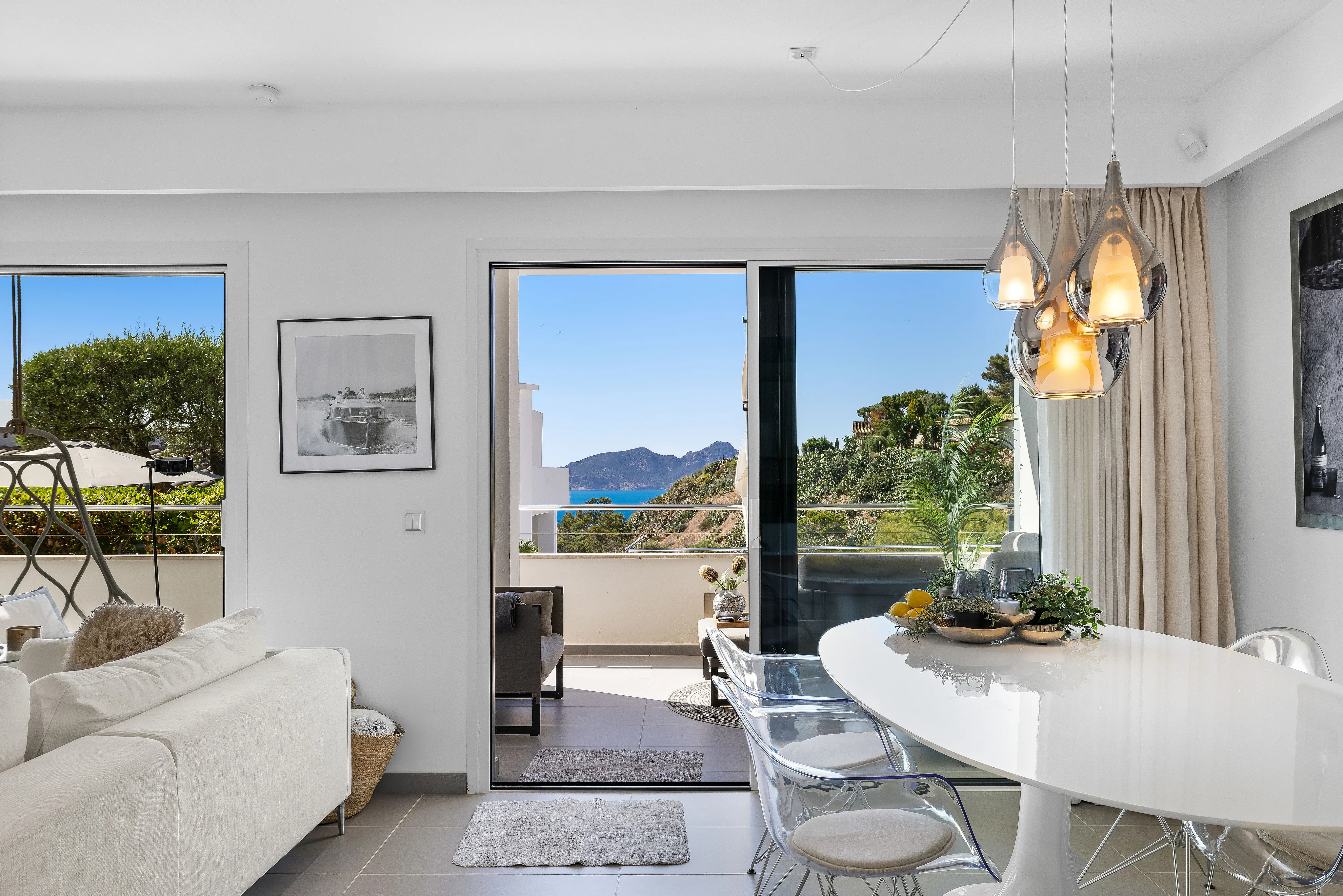 Moderne lejlighed med have- og havudsigt-5