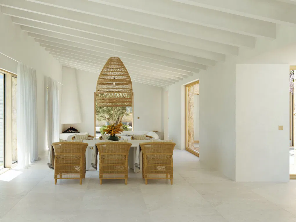 Plot with a project in a beautiful location-4