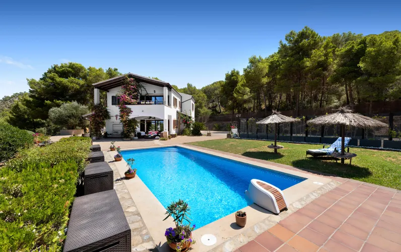 Amazing finca in Calvià with spectacular panoramic views