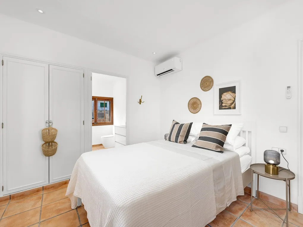 House in the center of Andratx-9