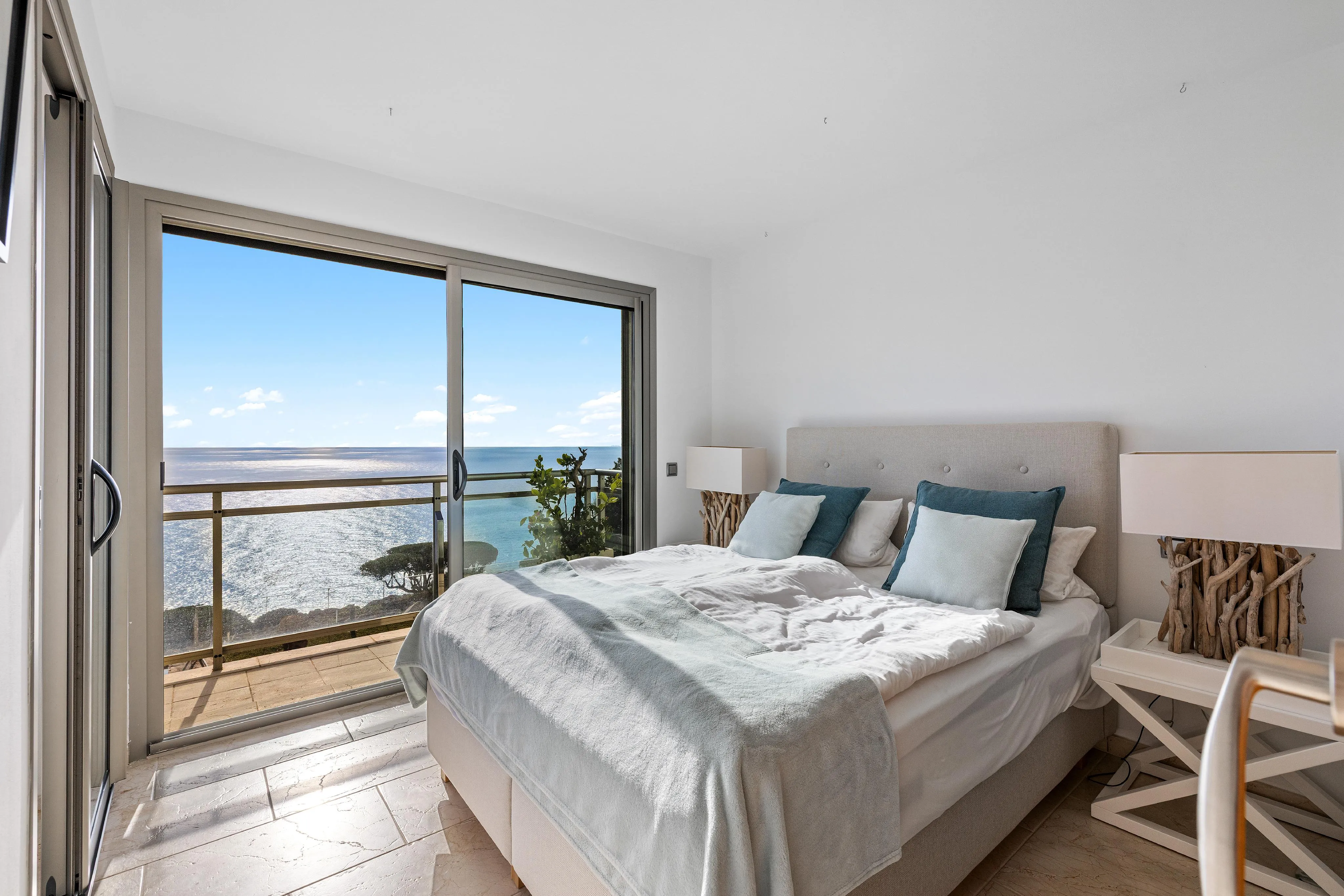 Apartment in exclusive residential complex with sea view-13