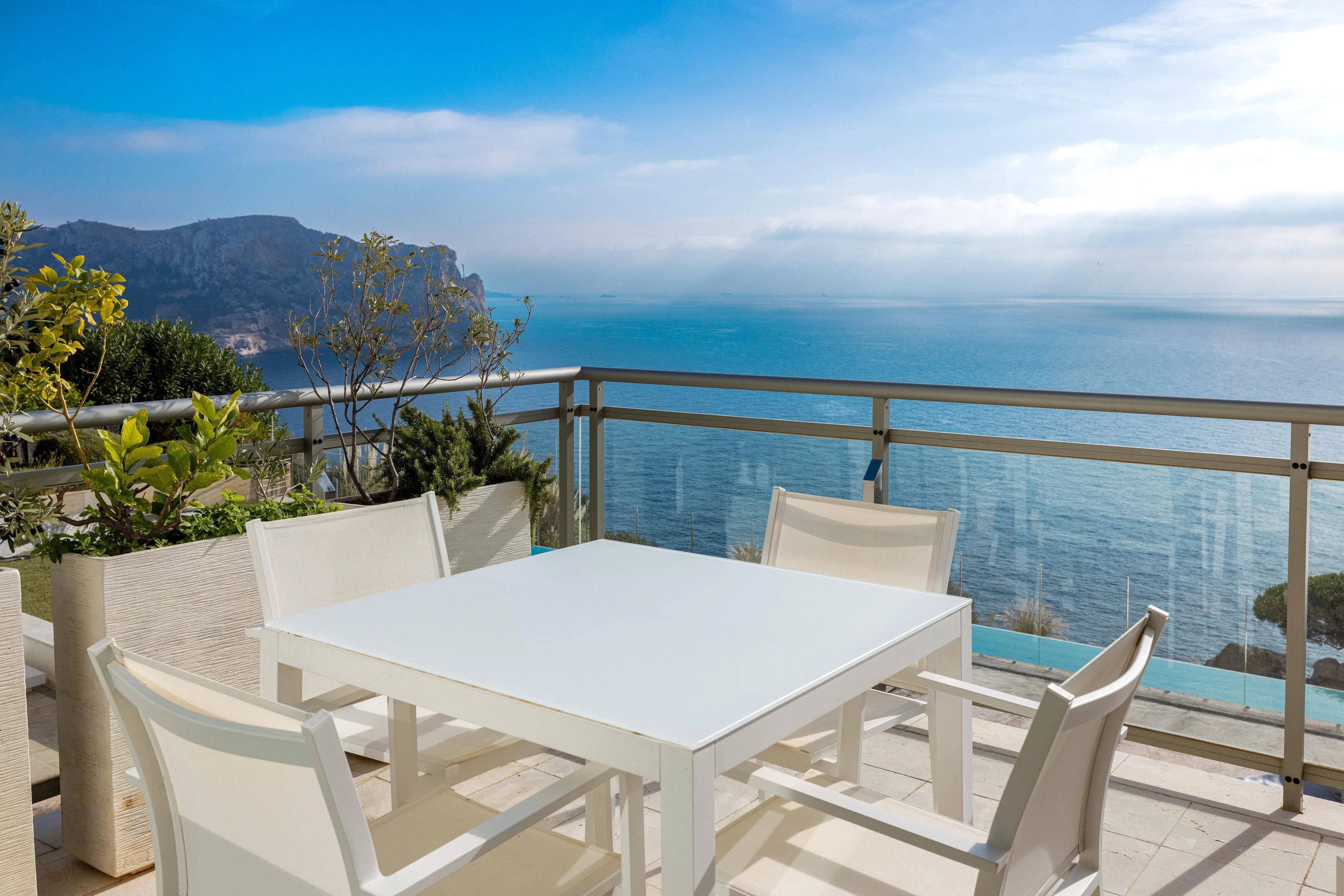 Apartment in exclusive residential complex with sea view-2