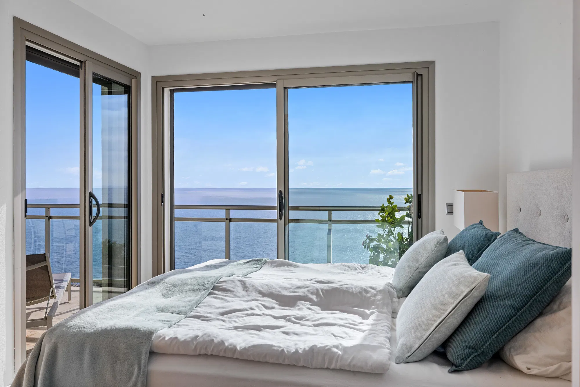 Apartment in exclusive residential complex with sea view-5