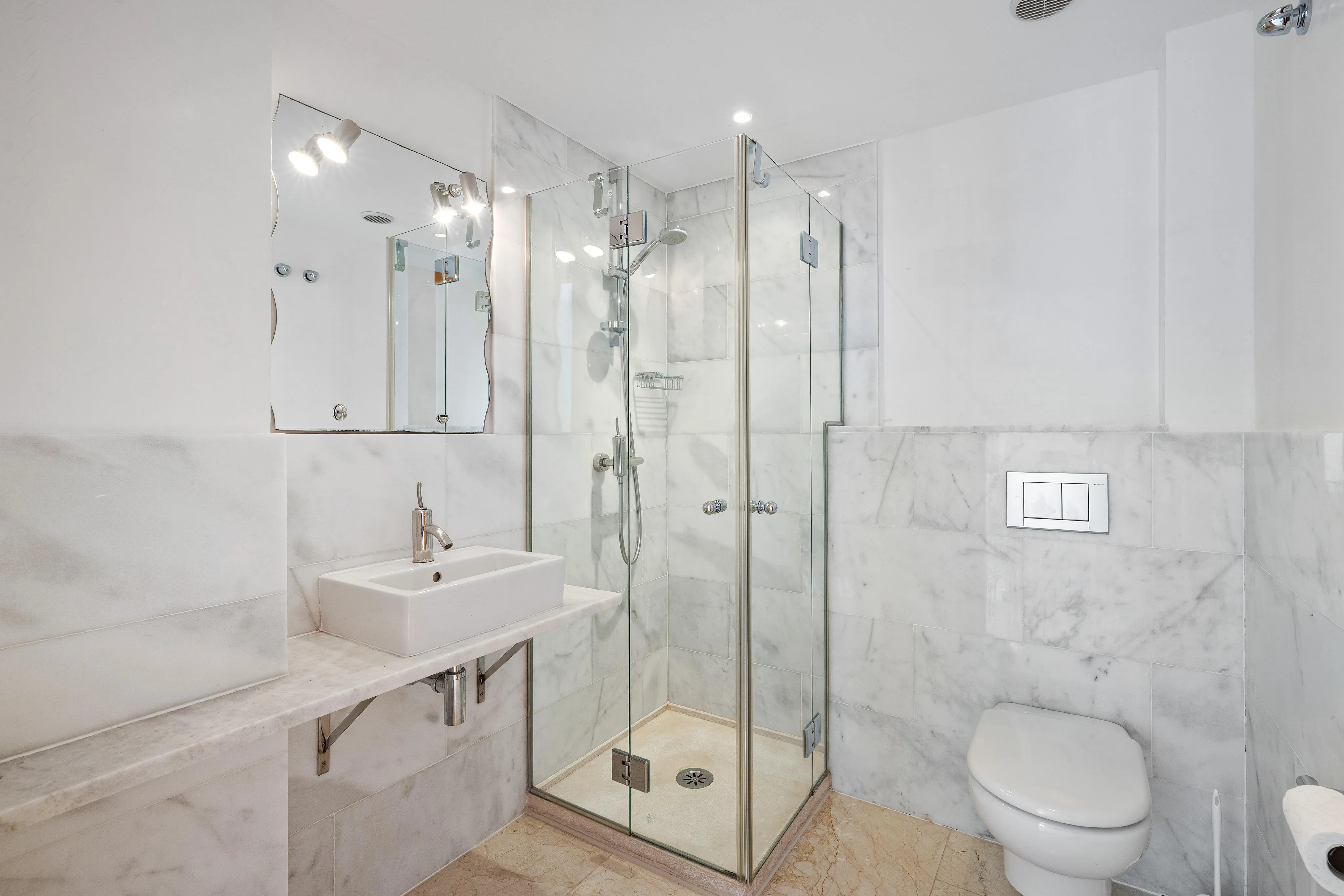 Apartment in exclusive residential complex with sea view-11