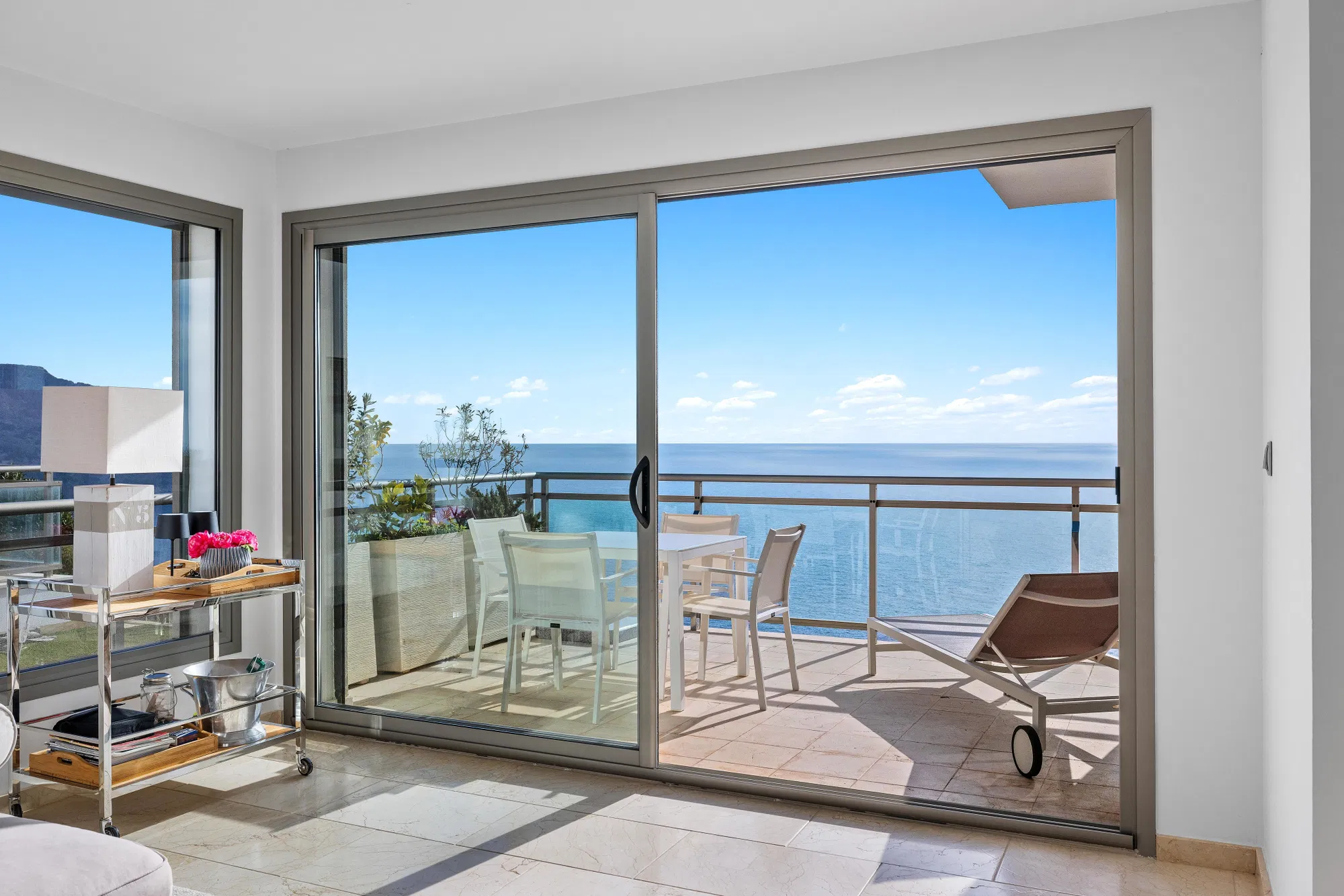Pis en una urbanització residencial exclusiva amb vistes al mar-7